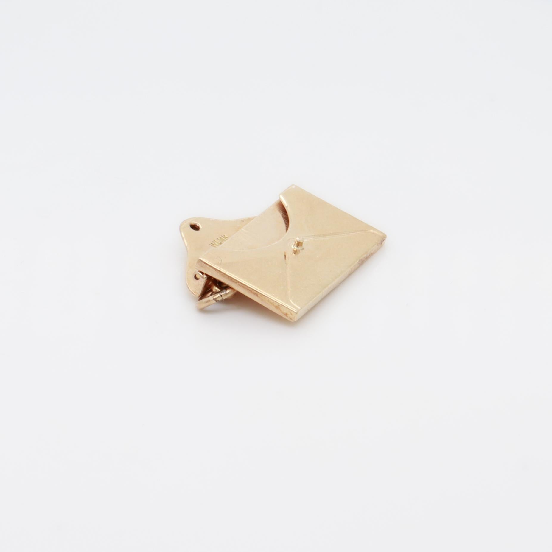 Vintage 14K Gold Envelope with Folding Closure Flap Charm for a Charm Bracelet For Sale 7