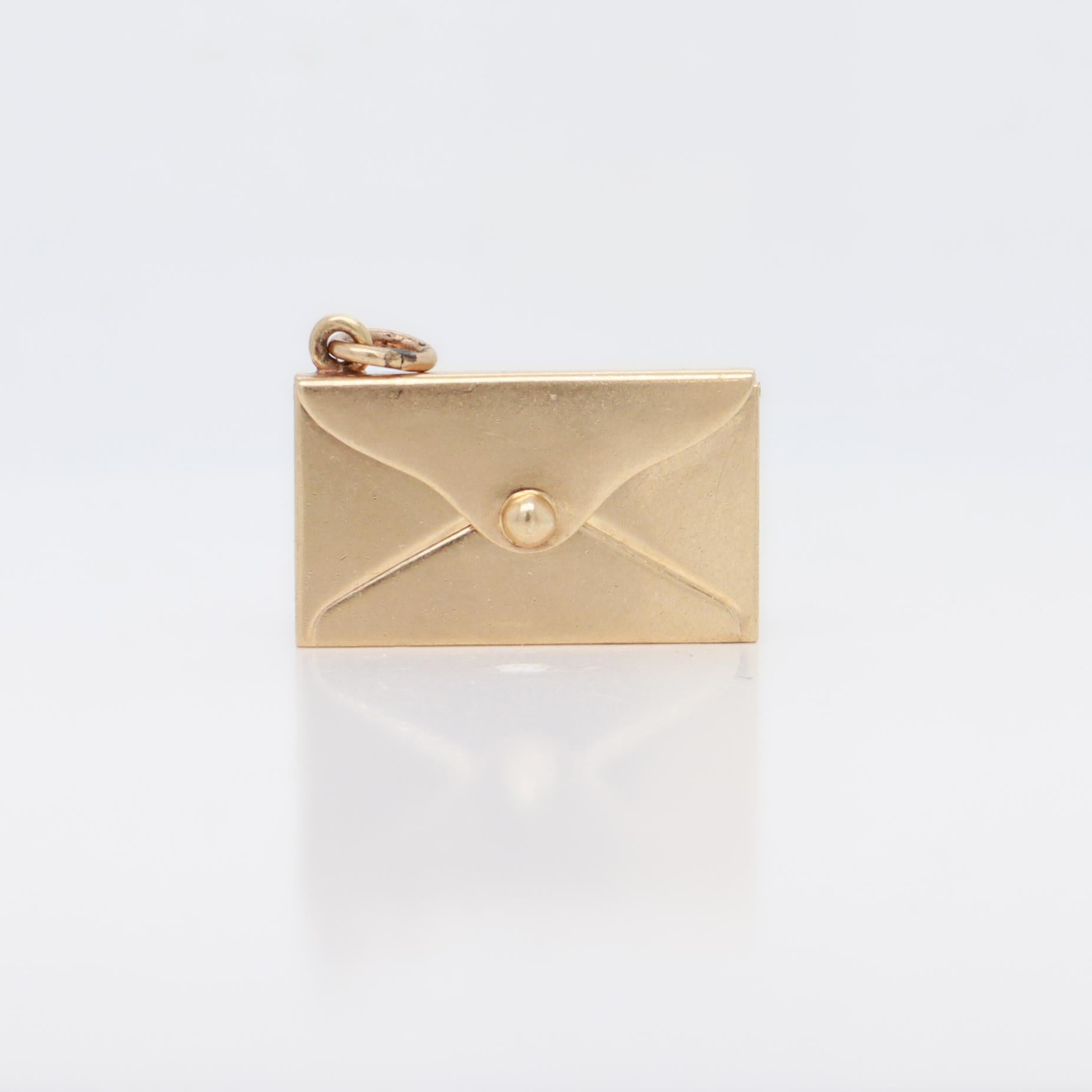 Vintage 14K Gold Envelope with Folding Closure Flap Charm for a Charm Bracelet For Sale 1