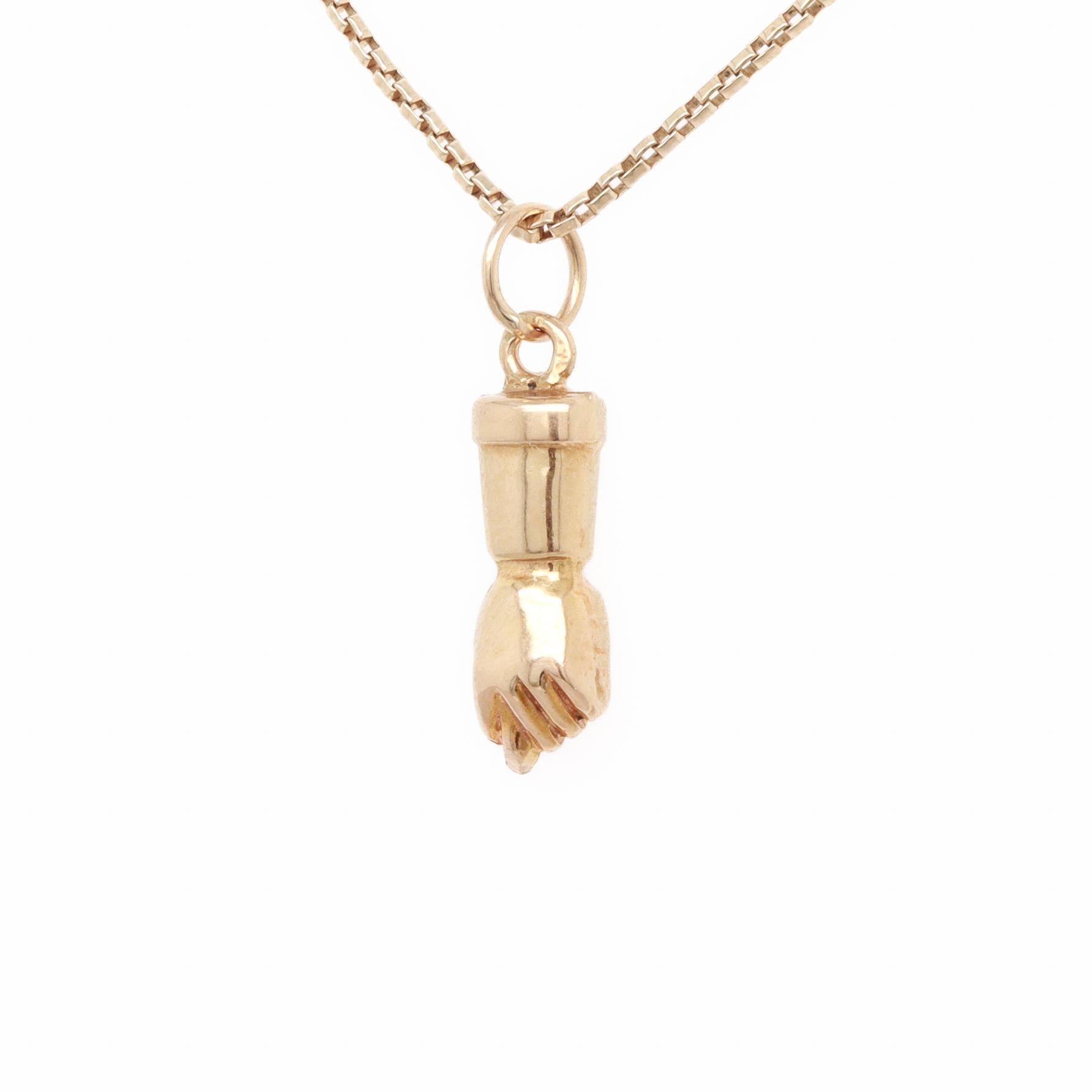 Vintage 14K Gold Fig Sign / Mano Figa Pendentif ou breloque pour un bracelet en vente 5