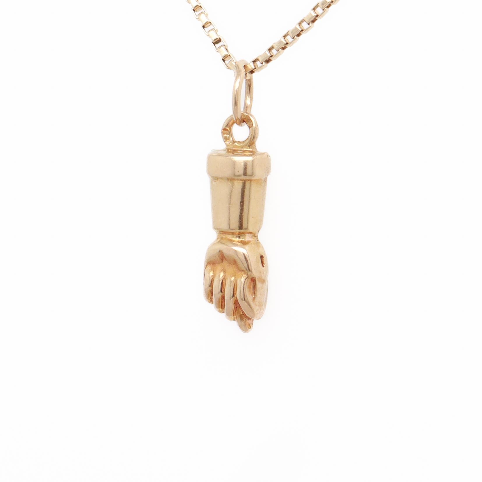 Vintage 14K Gold Fig Sign / Mano Figa Pendentif ou breloque pour un bracelet en vente 2