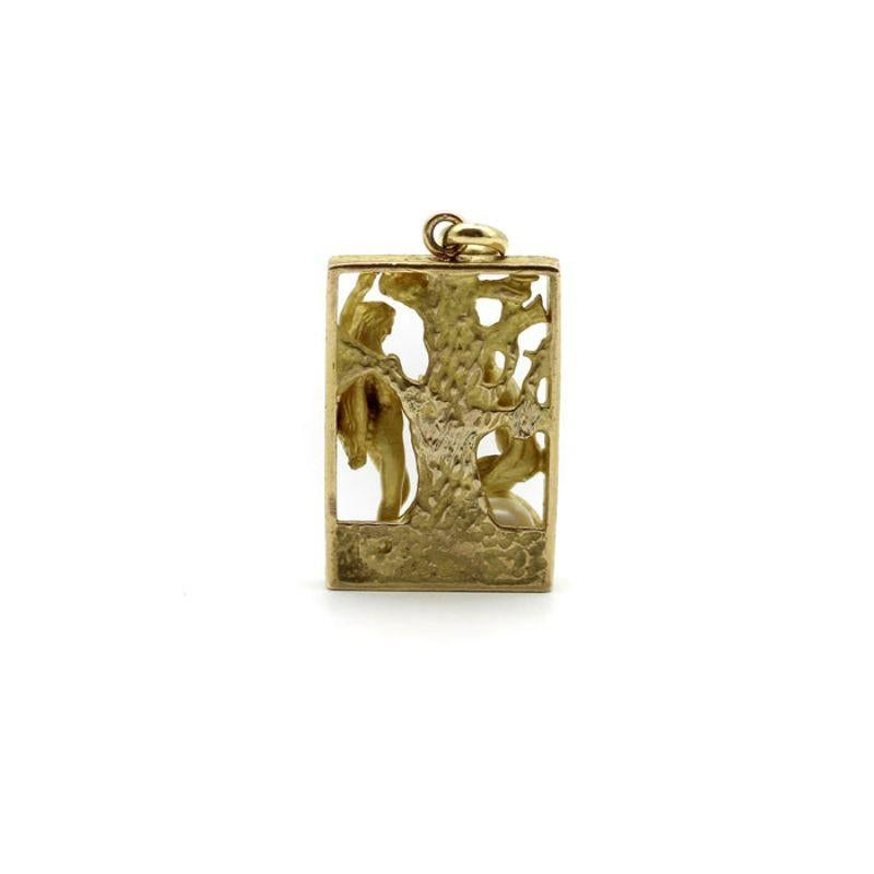 Vintage 14K Gold Figural Adam and Eve Pendant with Ruby and Pearl In Good Condition For Sale In Venice, CA