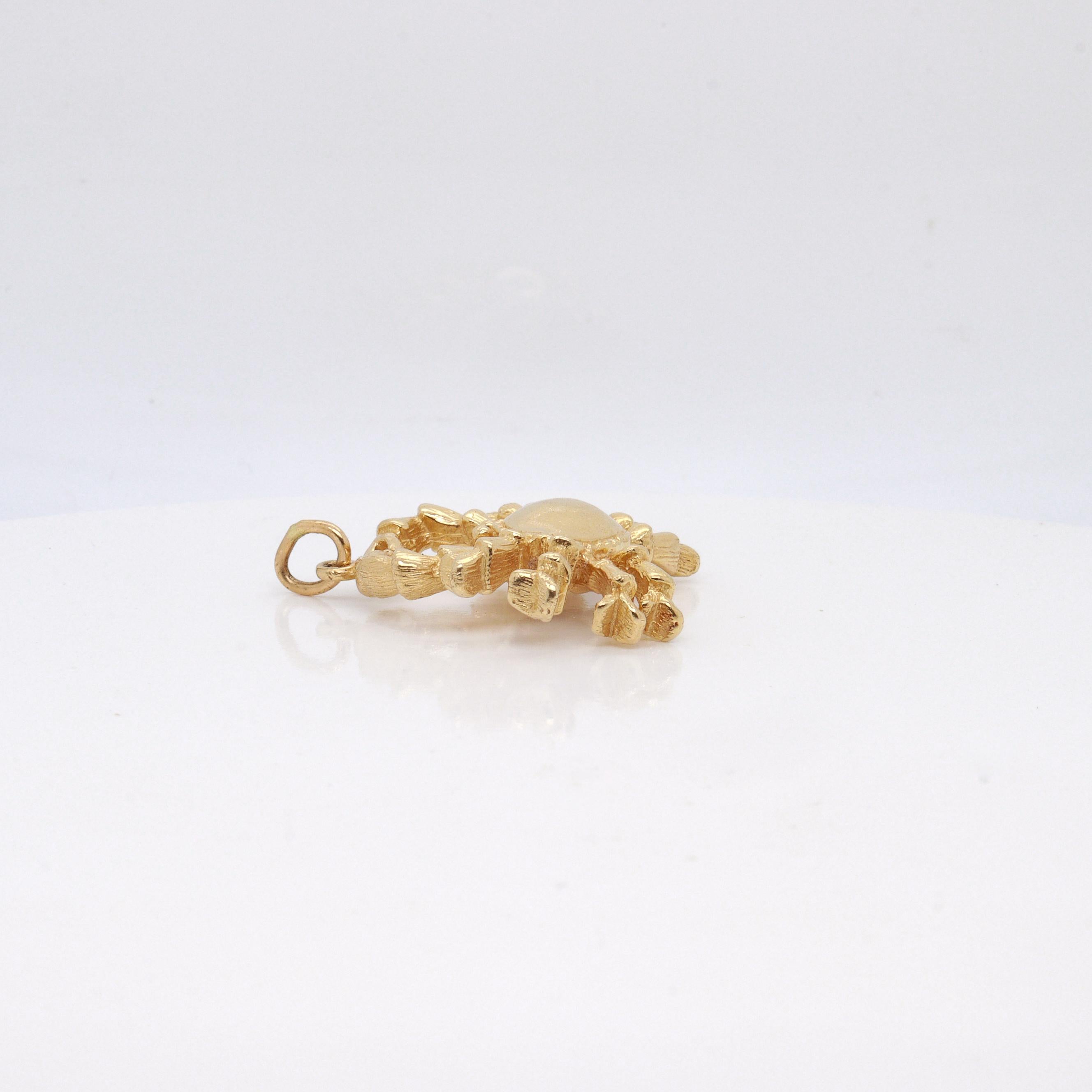 Vintage 14K Gold Figural Krabbe Anhänger oder Charme für ein Armband im Angebot 3