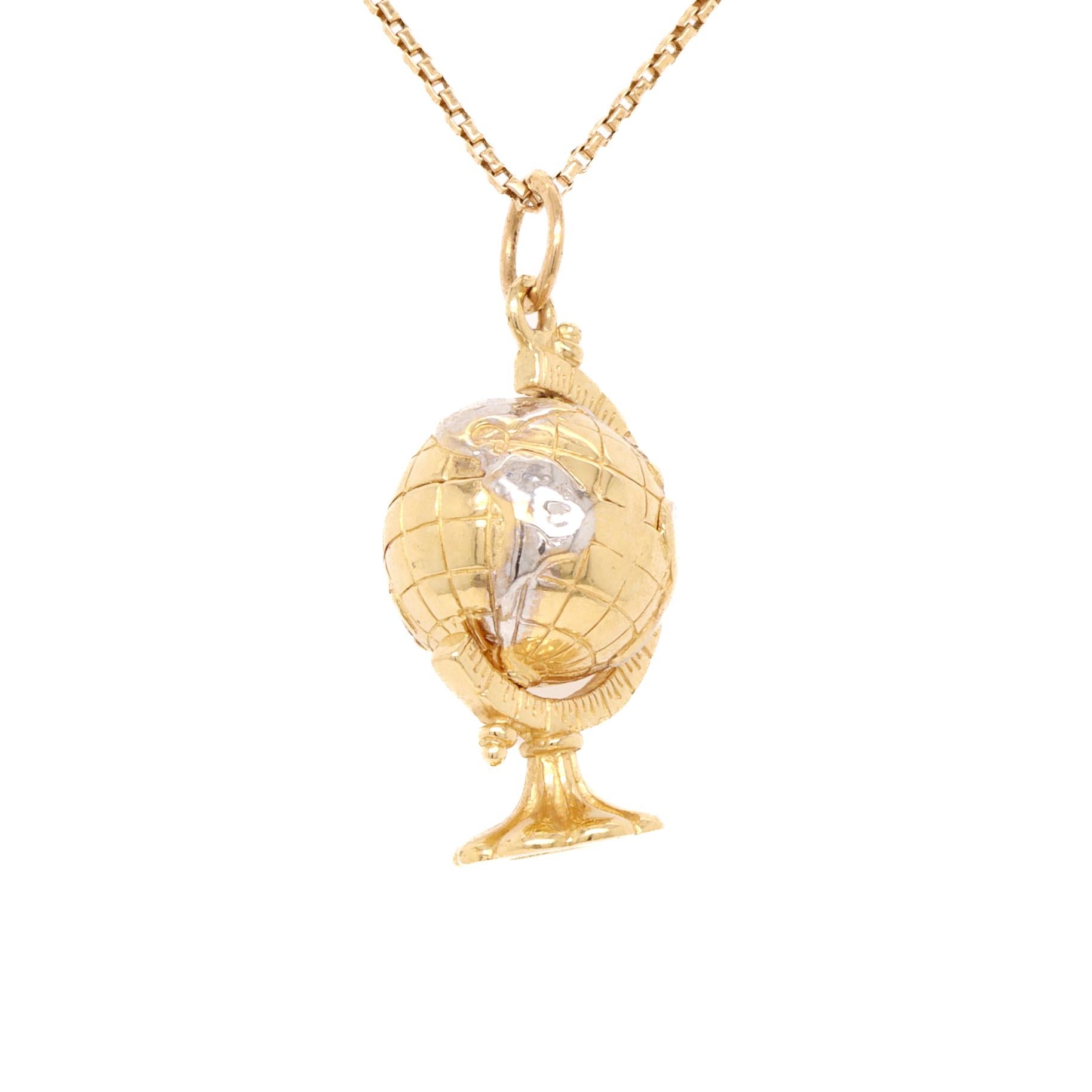 Vintage 14K Gold Figural Earth Globe Charm for a Bracelet en vente 7