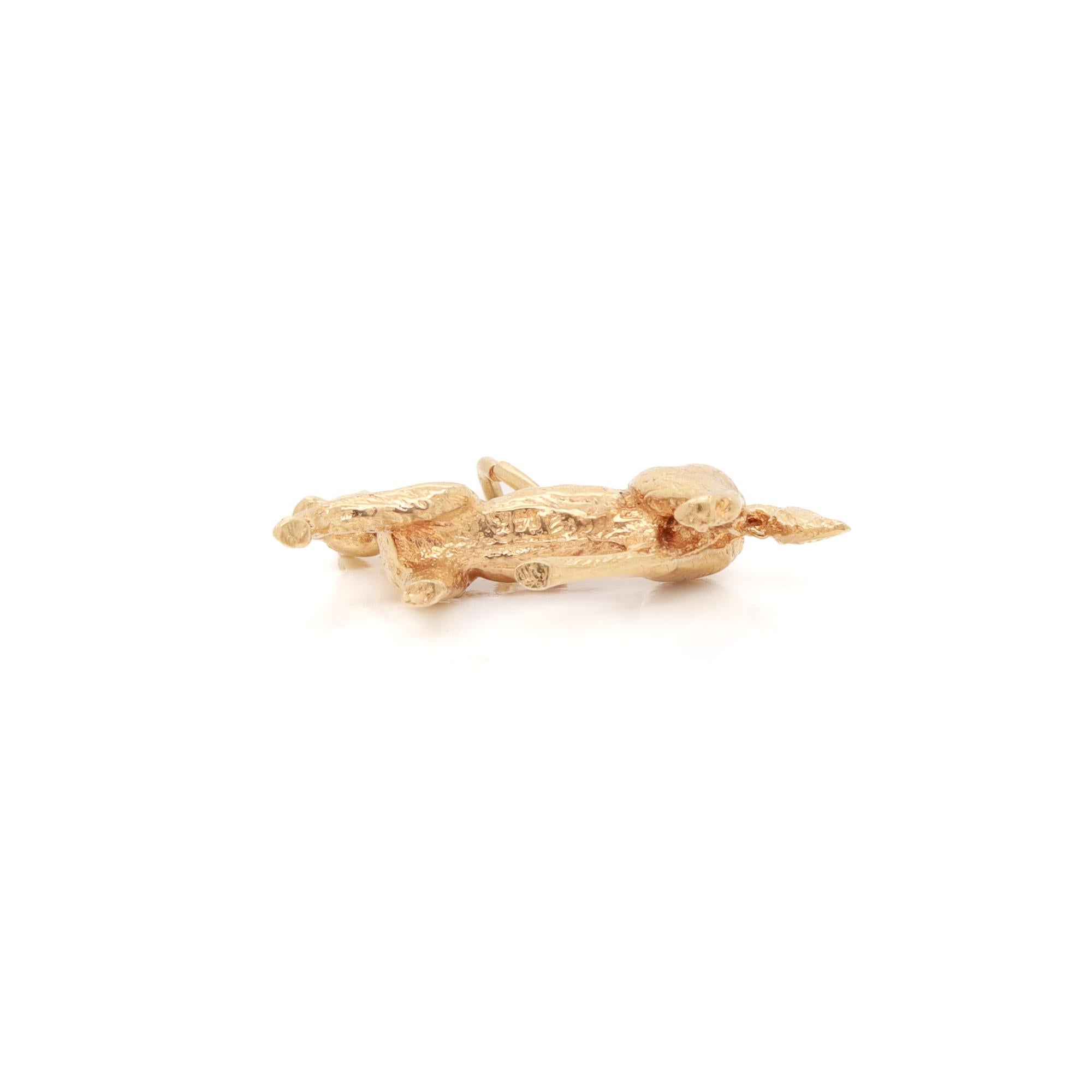 Charm o ciondolo con cavallo figurativo in oro 14K vintage in vendita 5