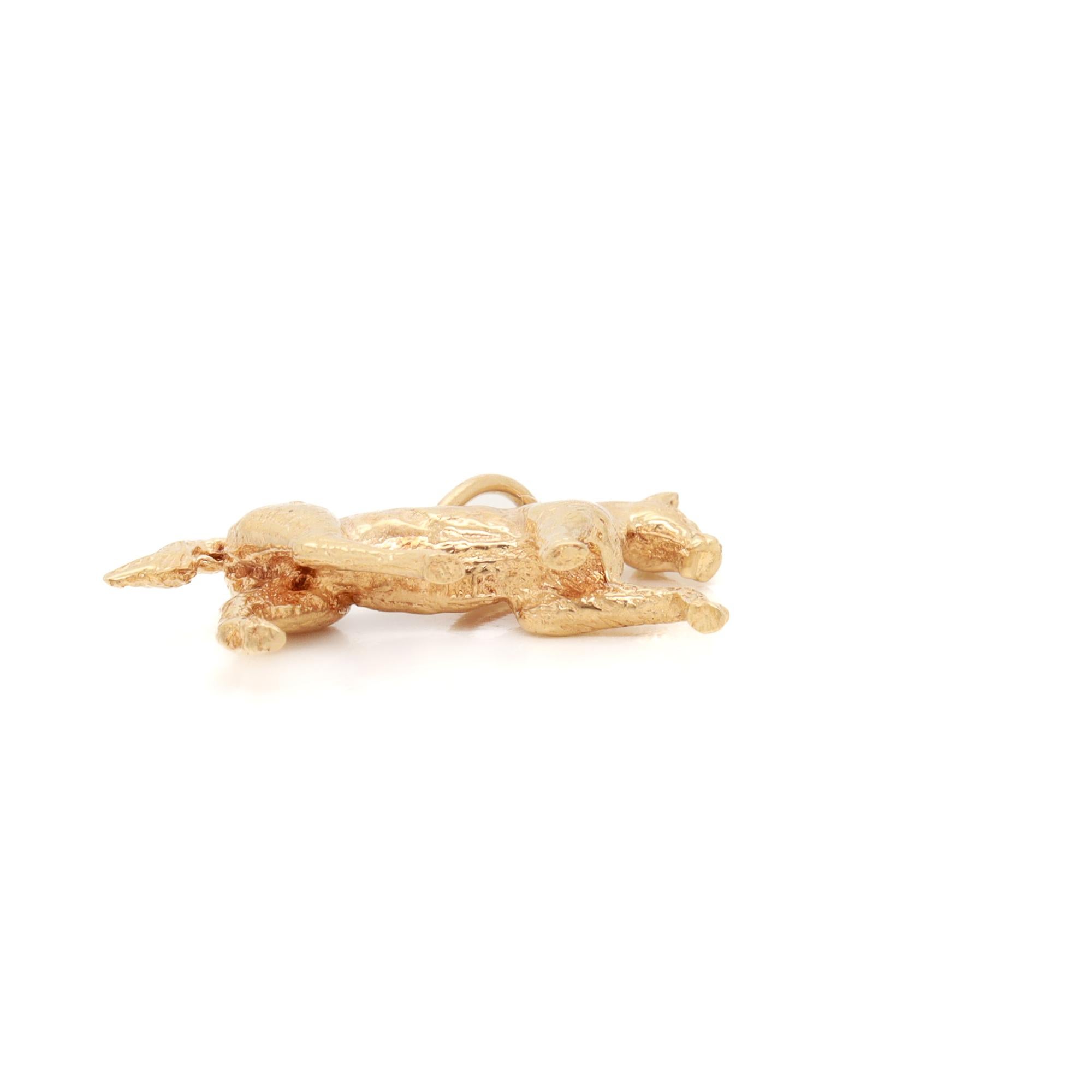 Charm o ciondolo con cavallo figurativo in oro 14K vintage in vendita 9