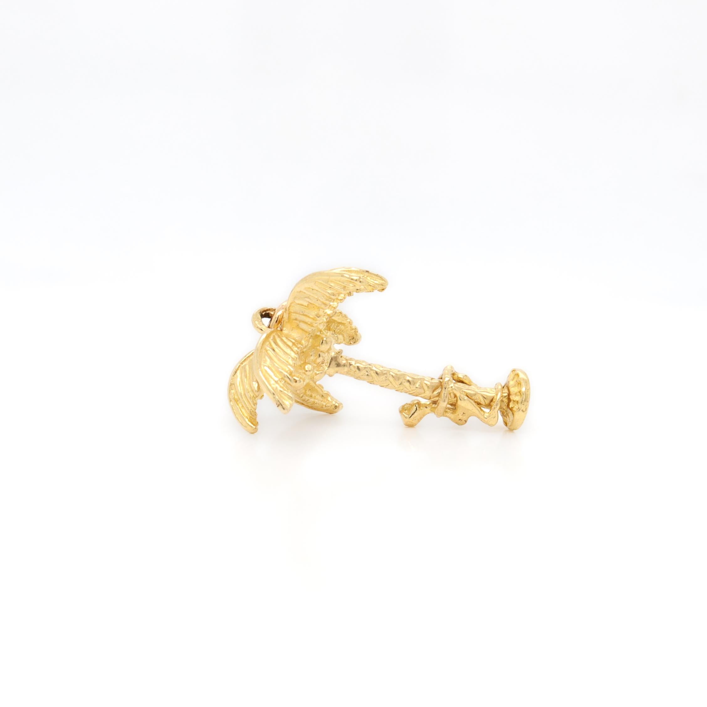 Vintage 14K Gold Palms Vintage Figural Palm Tree with Climber Charm for a Bracelet en vente 3