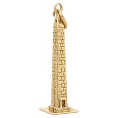 Colgante vintage de oro de 14 quilates en forma de monumento a Washington para una pulsera