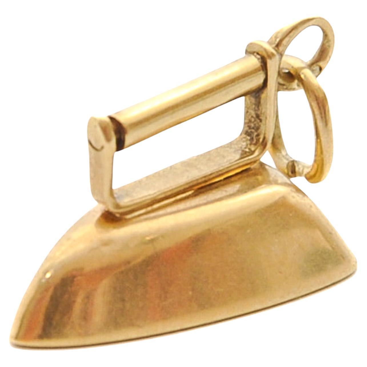 Vintage 14K Gold Flatiron Charm Pendant For Sale