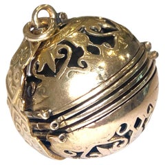 Vintage 14K Gold Folding Locket Orb Pendant