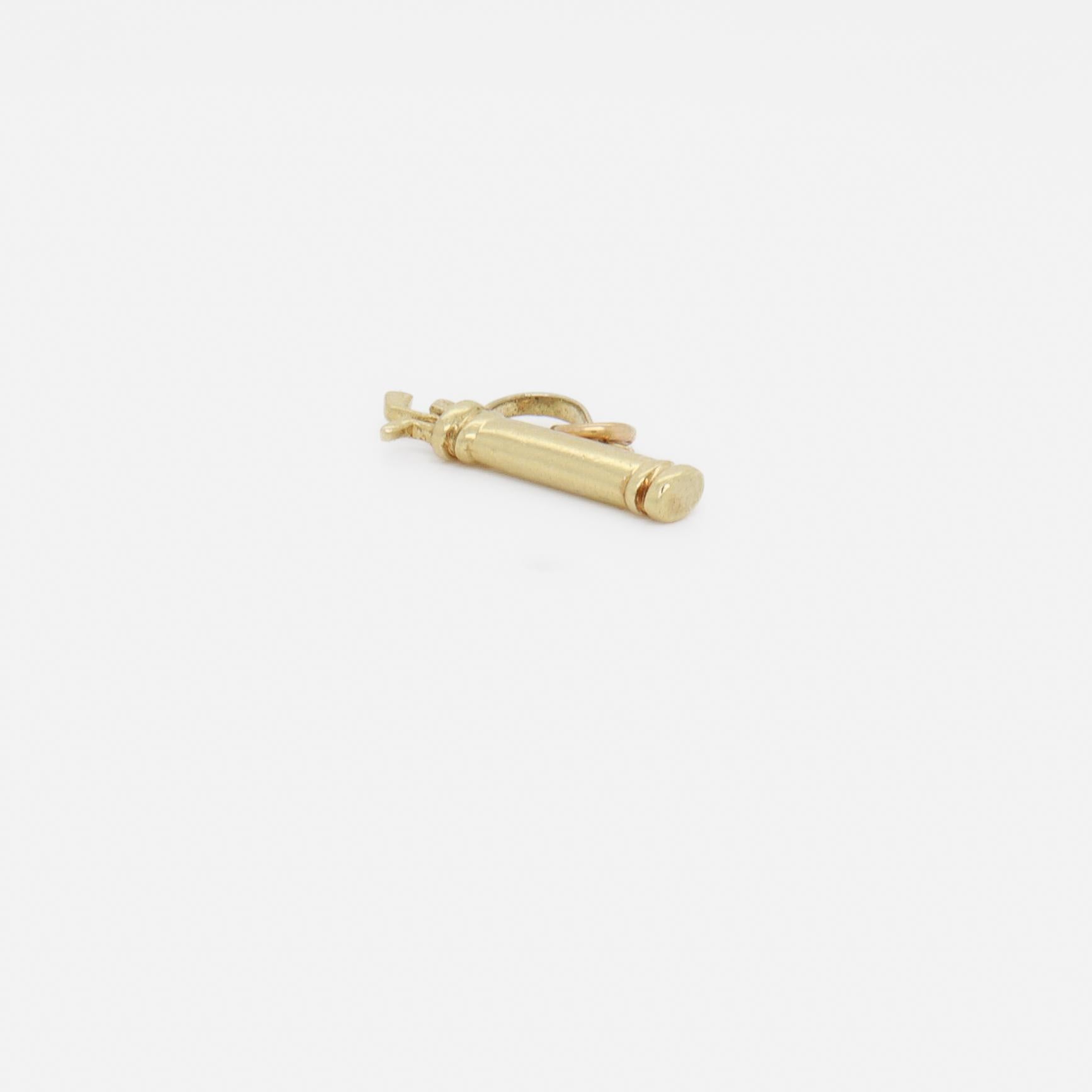 Women's or Men's Vintage 14K Gold Golf Caddy Bag Charm for a Charm Bracelet For Sale
