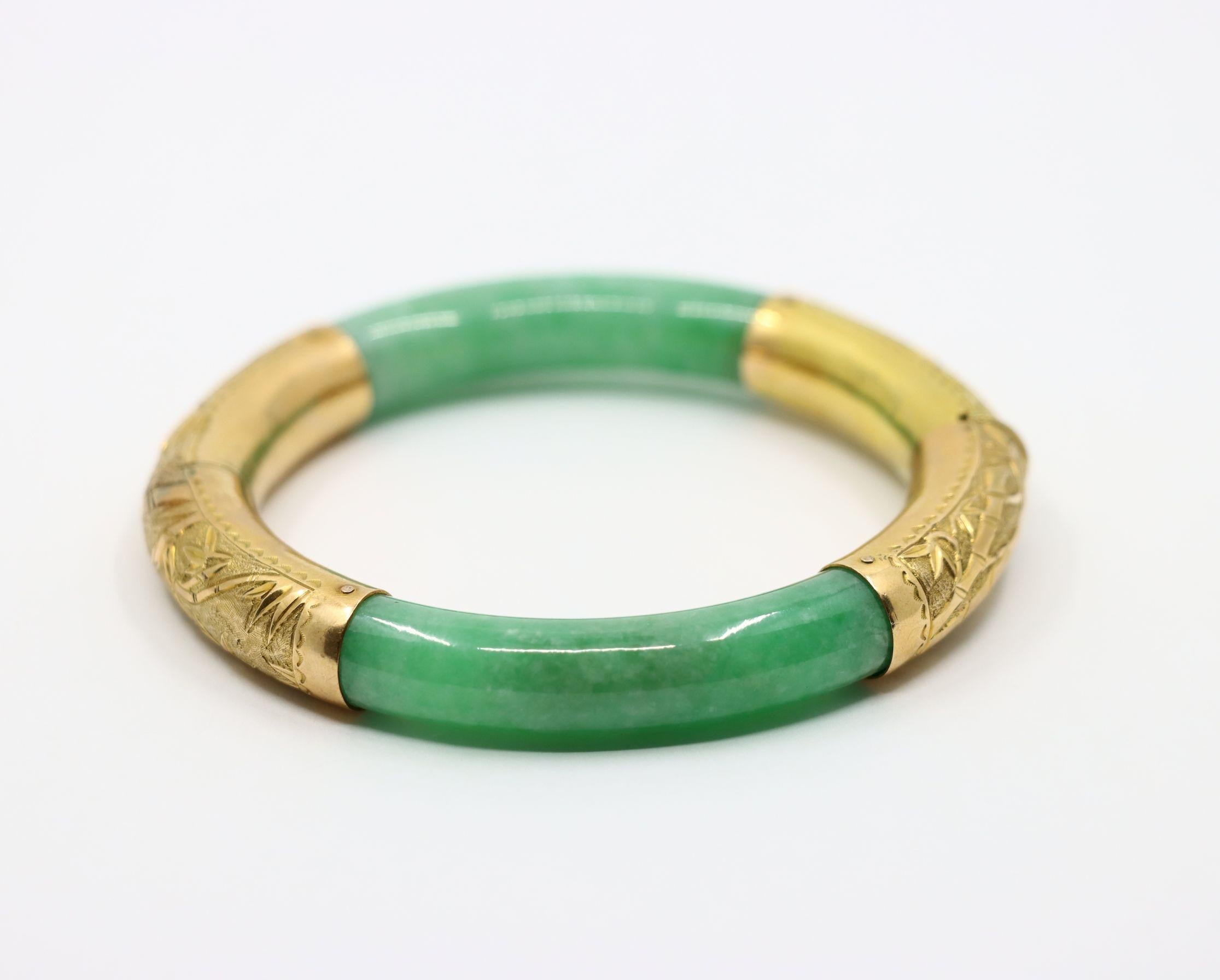 Women's Vintage 14K Gold Green Jade Bracelet For Sale