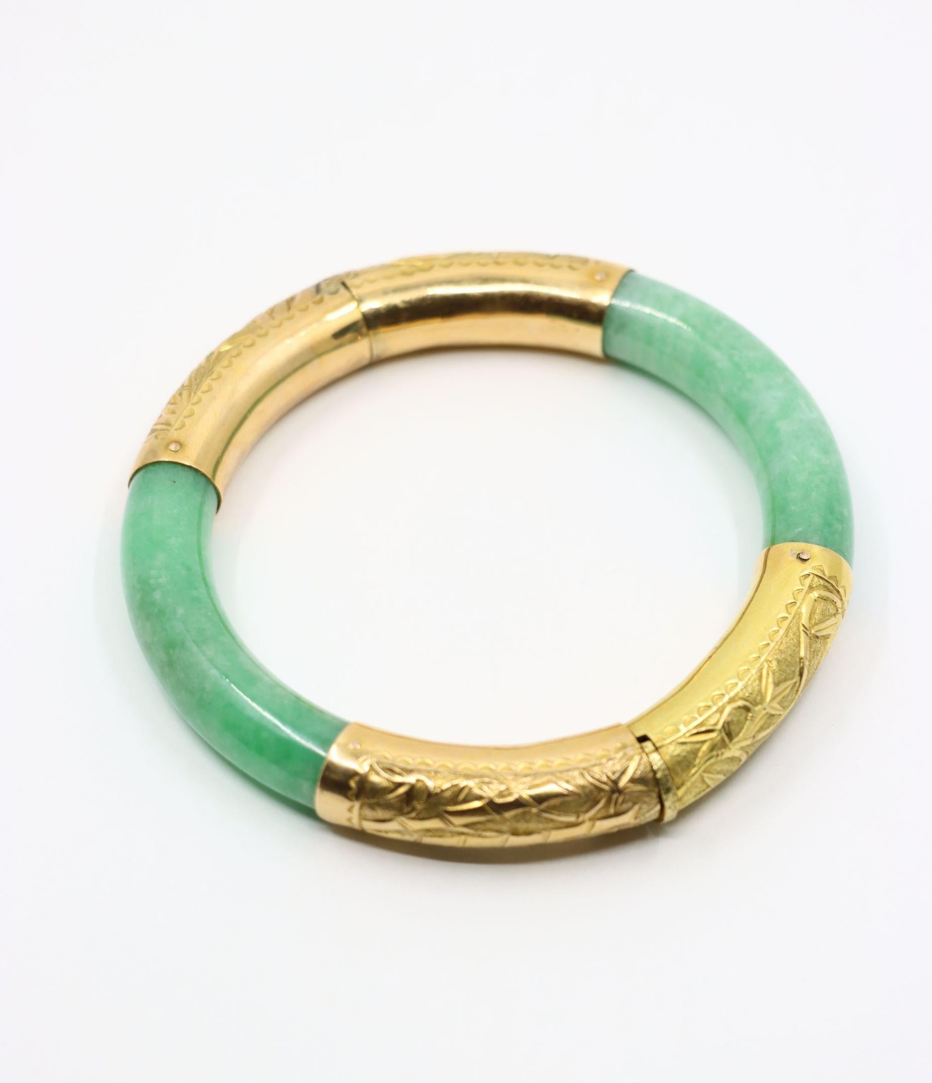 Vintage 14K Gold Green Jade Bracelet For Sale 4