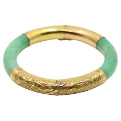 Vintage 14K Gold Green Jade Bracelet
