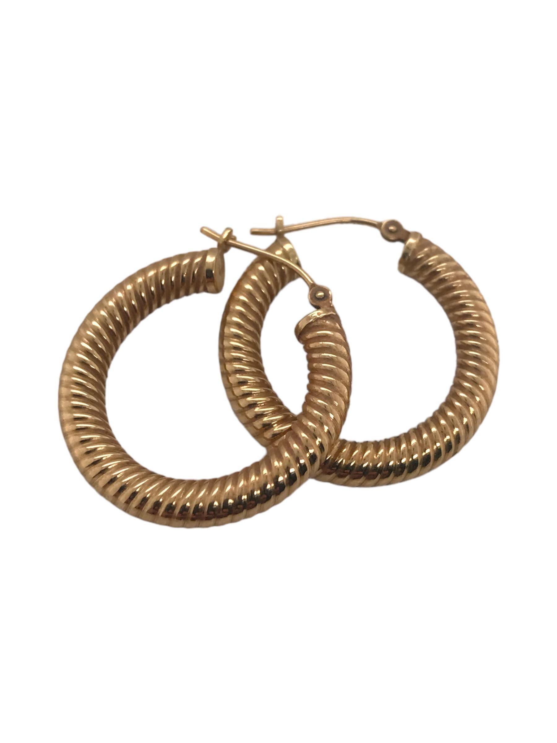 Vintage 14K Gold Hoop Earrings 1