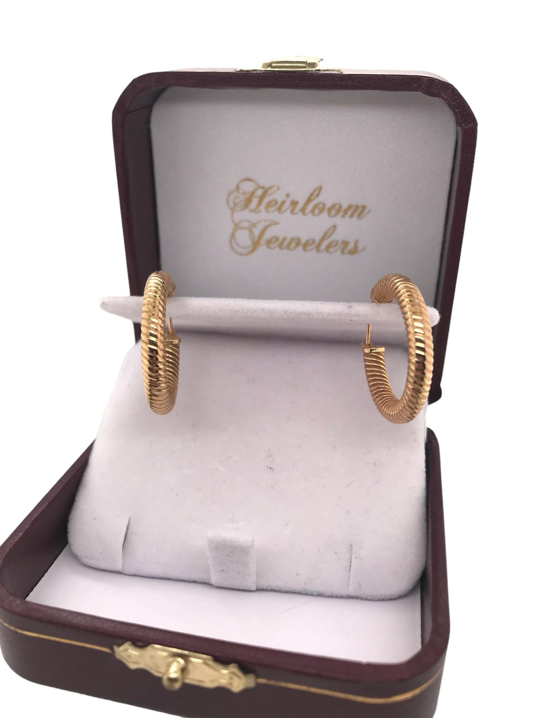 Vintage 14K Gold Hoop Earrings 3