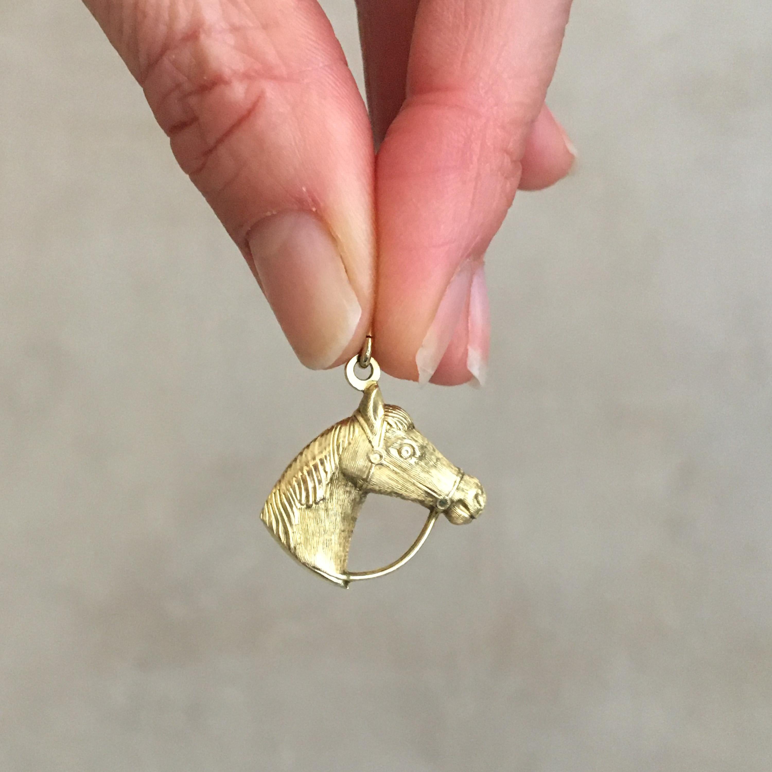 Vintage Pferdekopf Reiter 14K Gold Charm Anhänger im Zustand „Gut“ in Rotterdam, NL