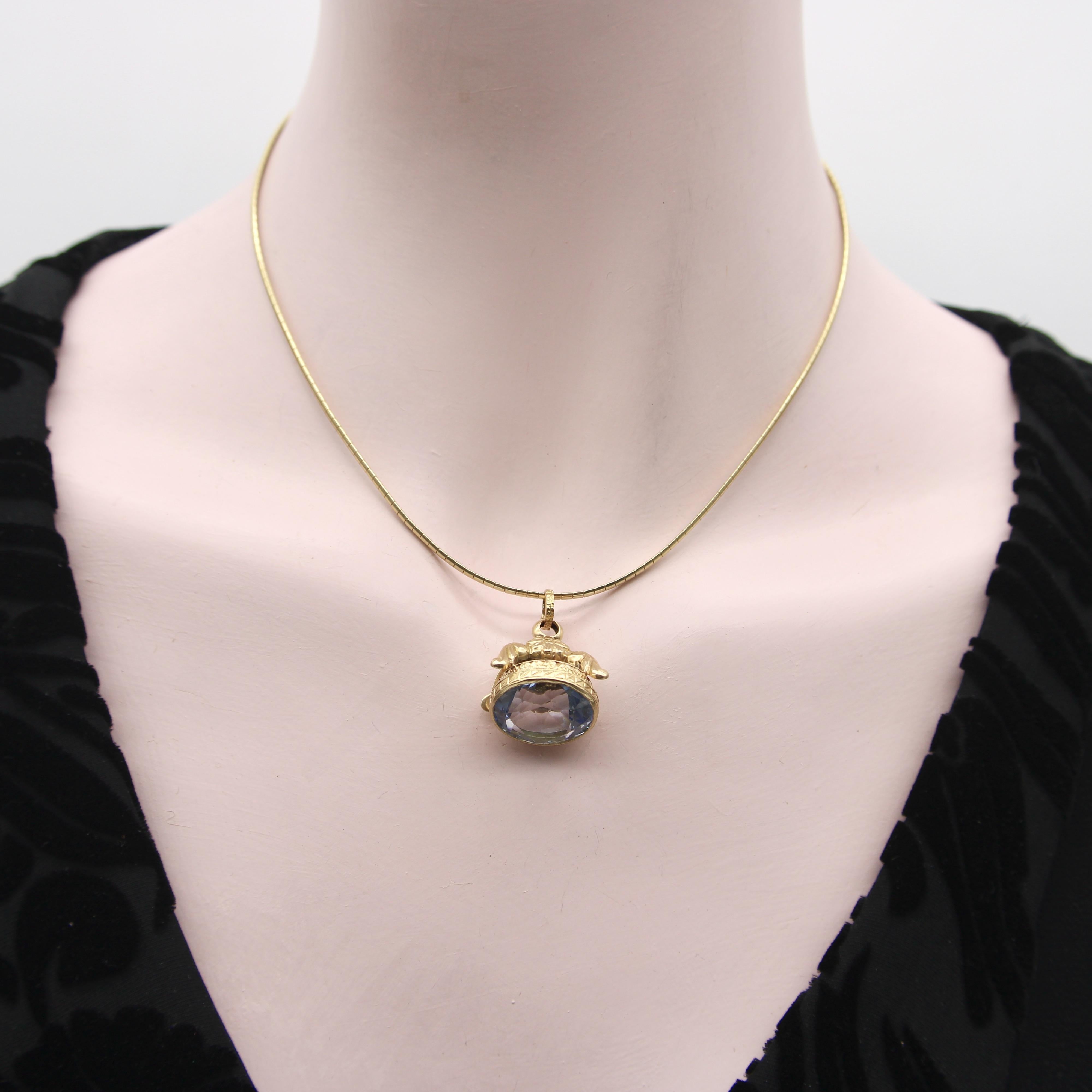 Portachiavi italiano d'epoca in oro 14K con pietra in pasta blu in vendita 3