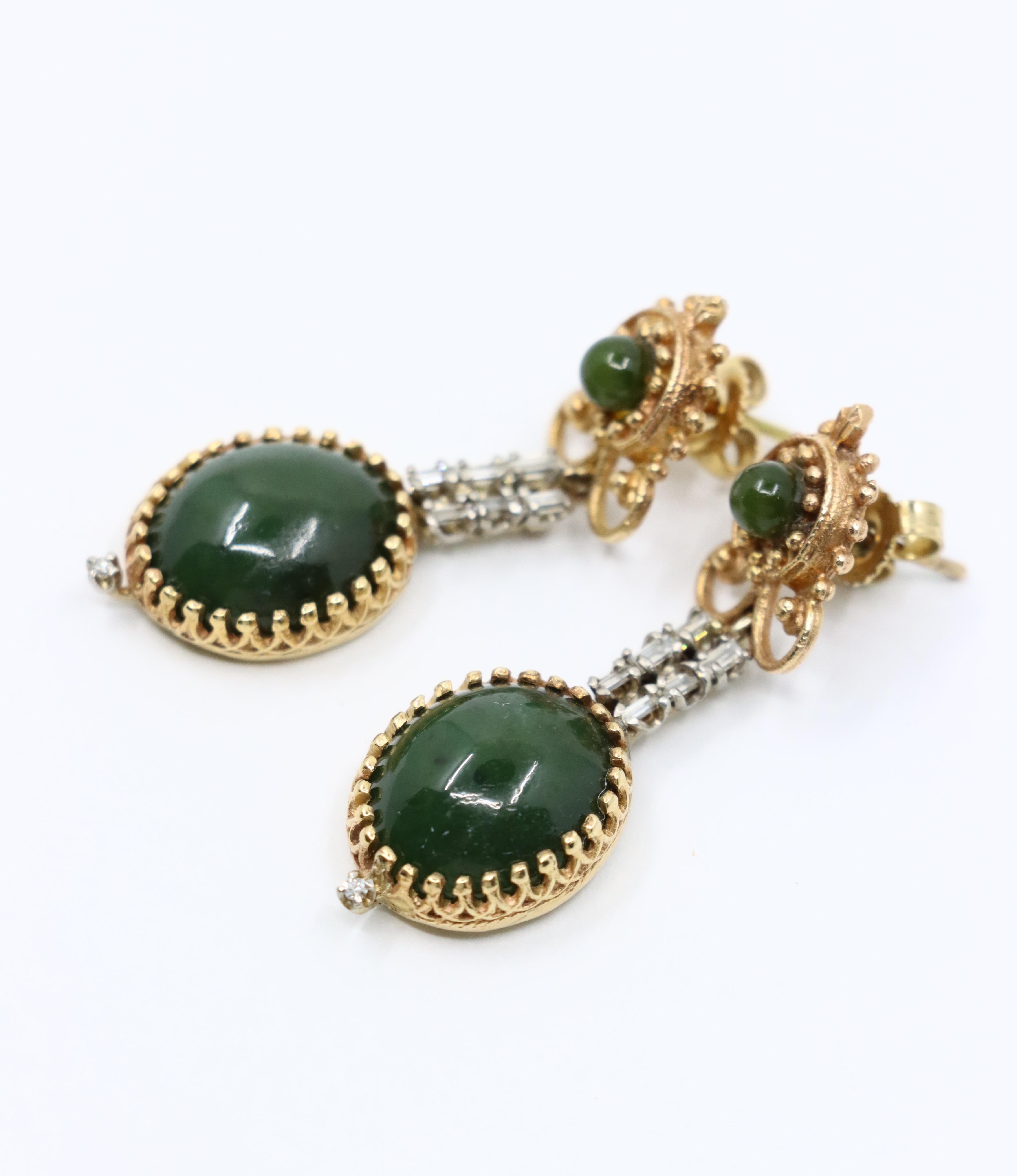 Vintage 14K Gold Jade Drop Earring For Sale 8
