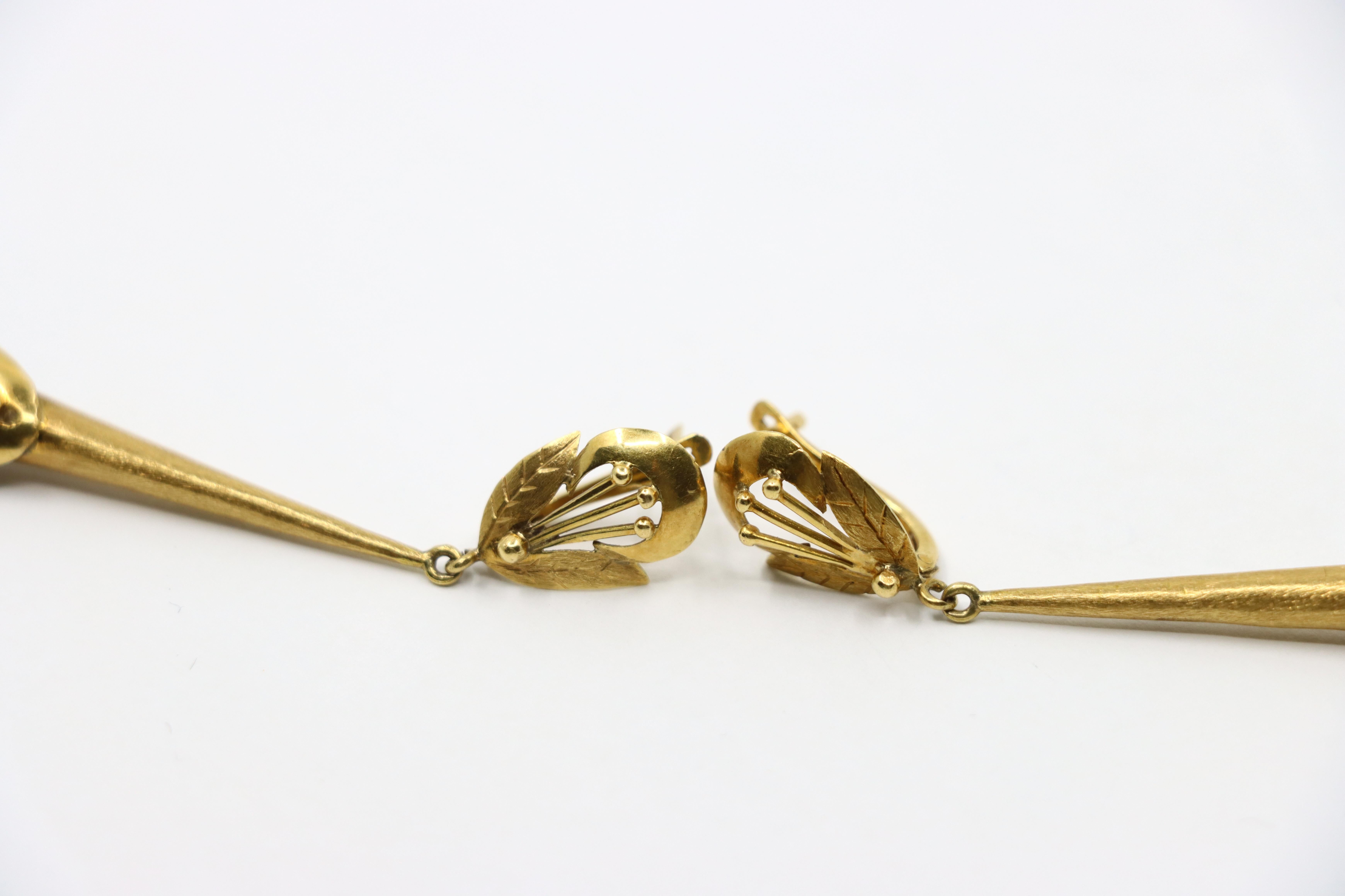Women's Vintage 14K Gold Jade Drop Earrings For Sale