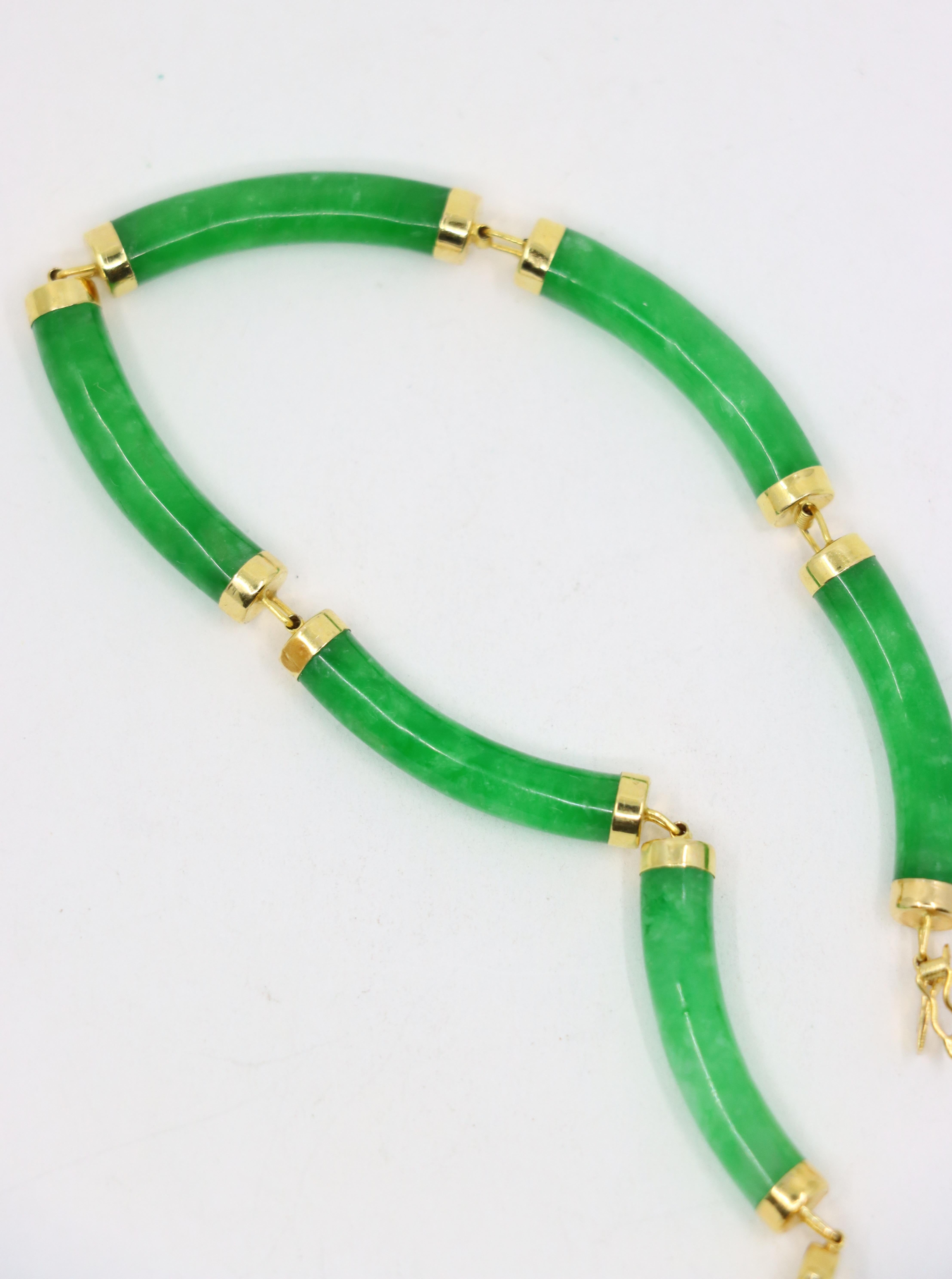 By Vintage 14K Gold Jadeite Bracelet en vente 2