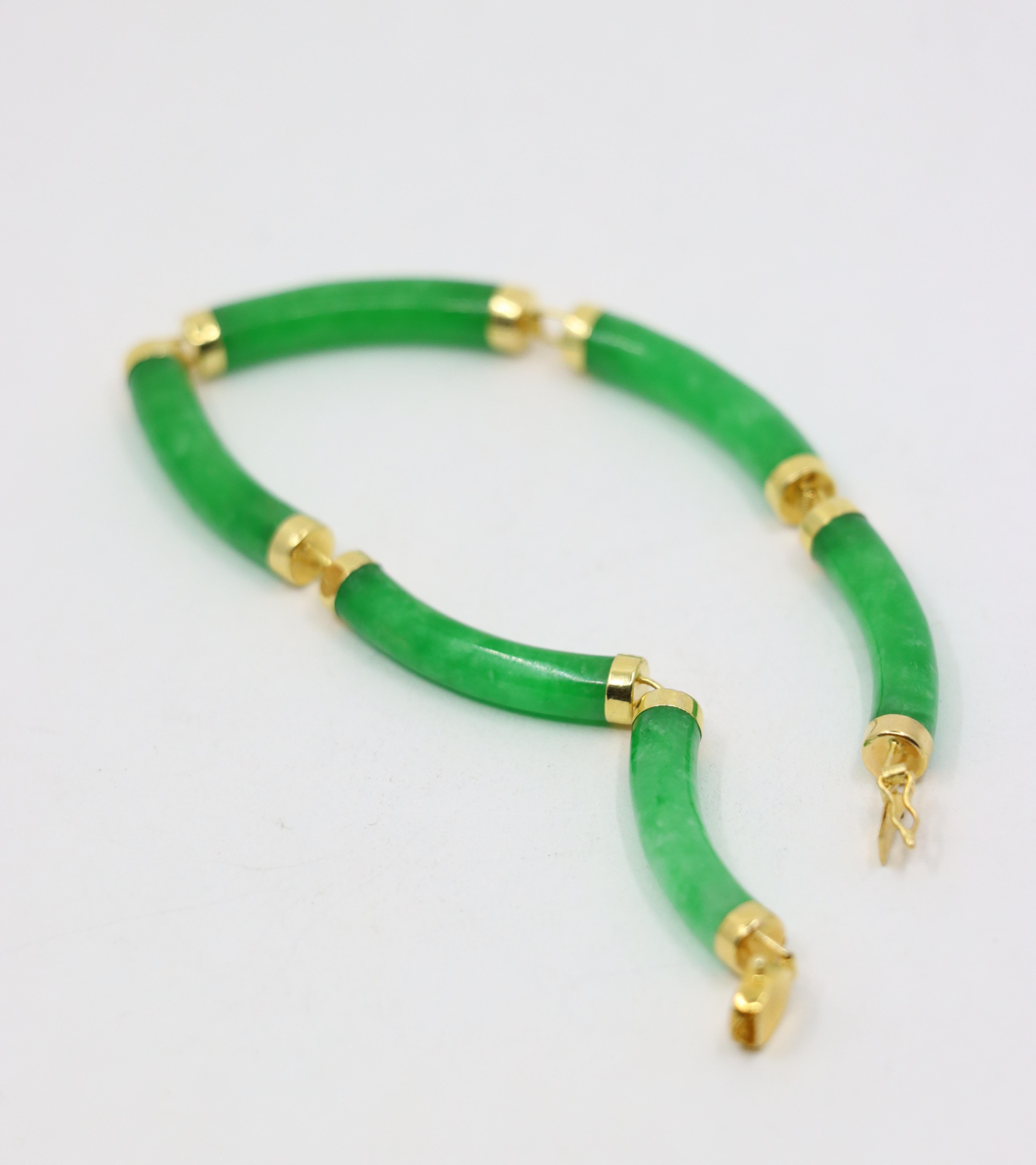 By Vintage 14K Gold Jadeite Bracelet en vente 4