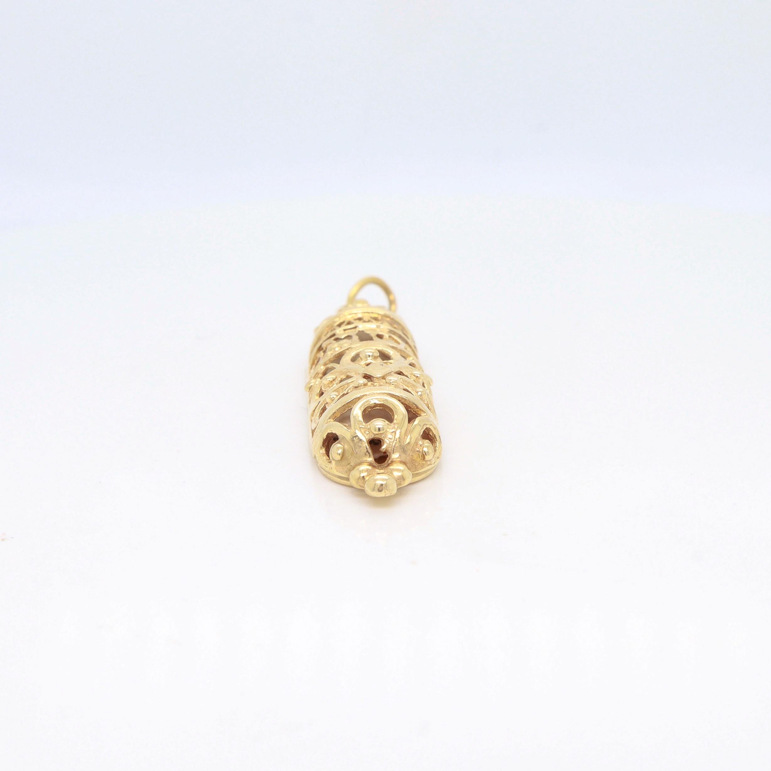 Vintage 14K Gold Judaica Mezuzah Charm 3