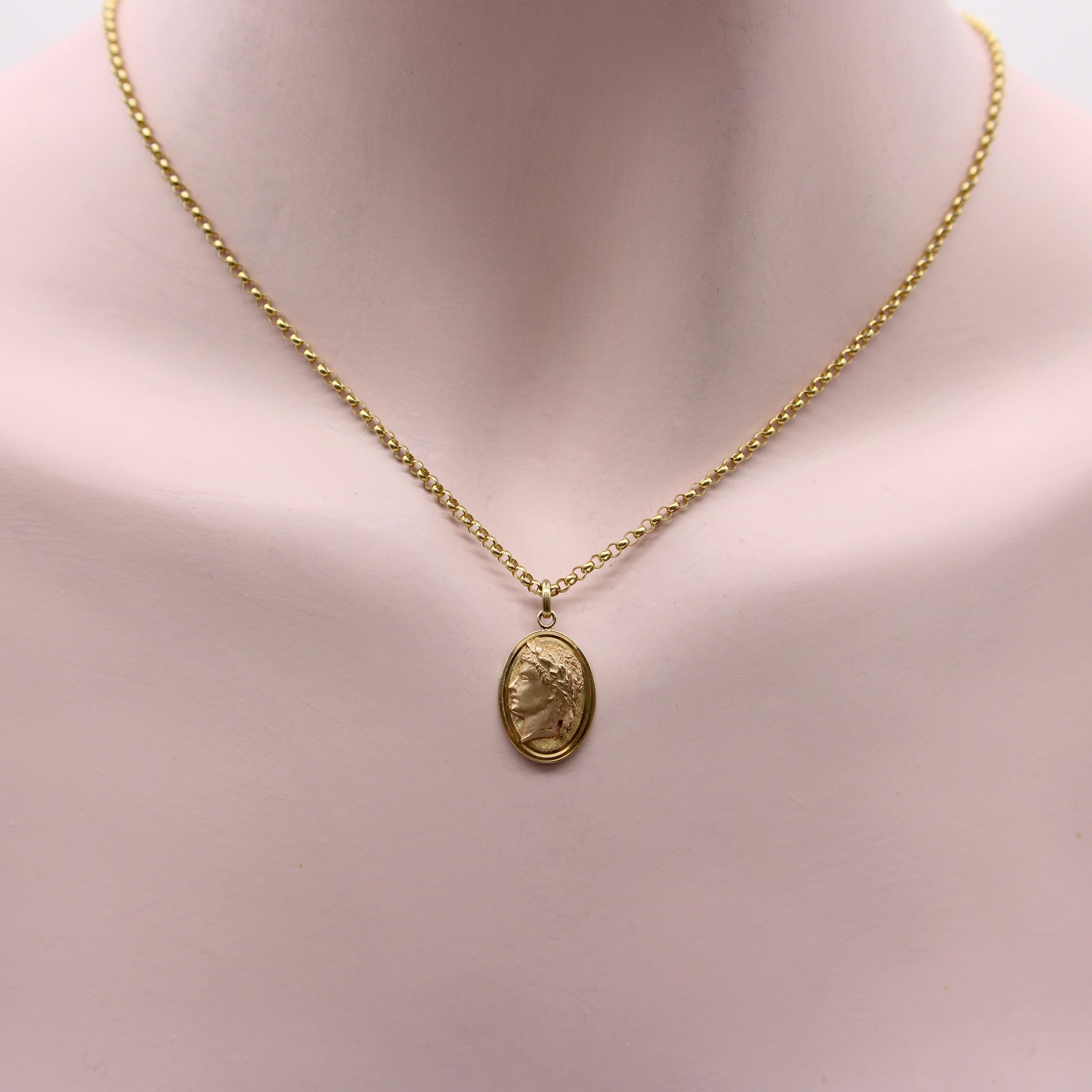 14 Karat Gold Julius Caesar Charm- oder Anhänger im Zustand „Gut“ im Angebot in Venice, CA