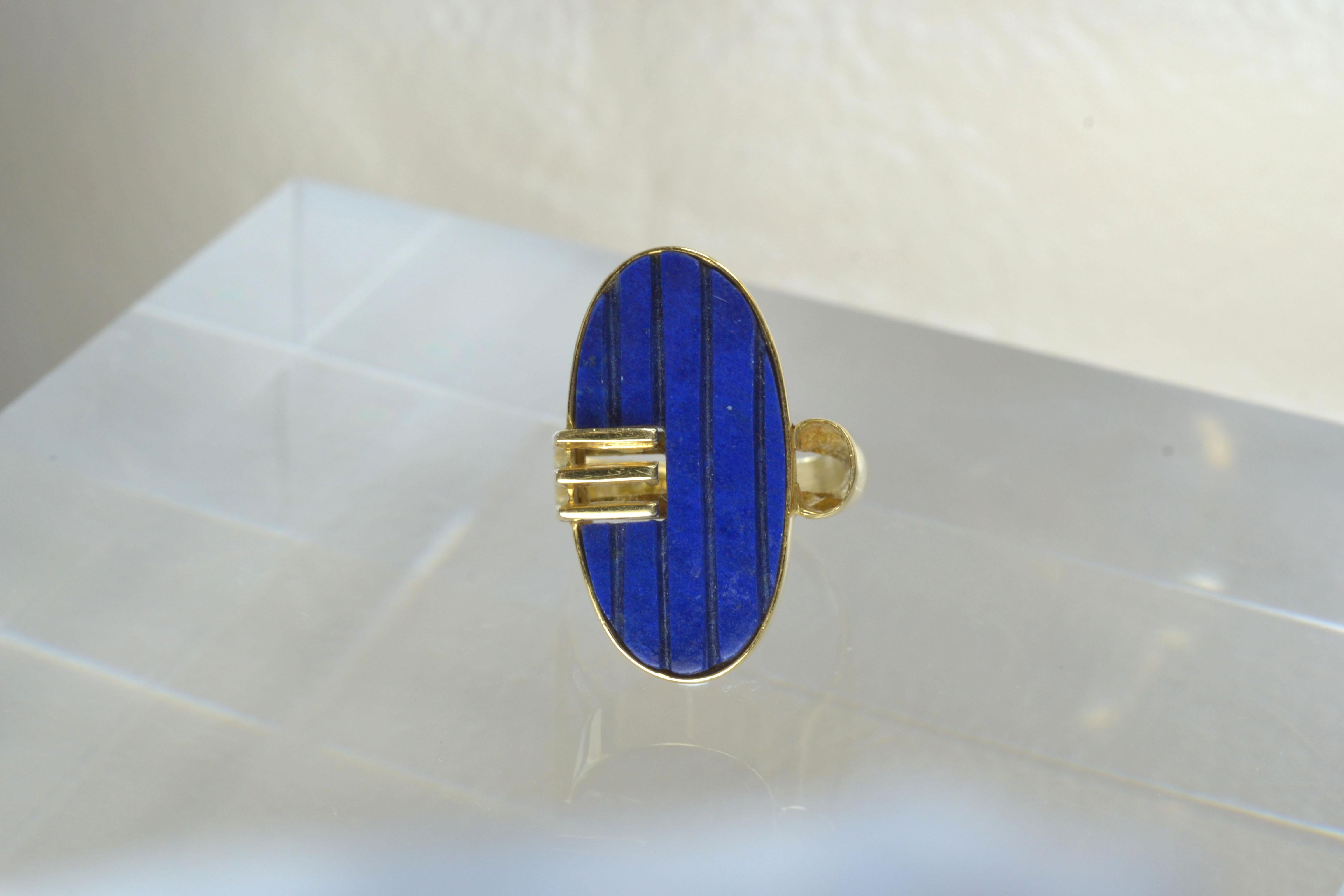 Modernist Vintage 14k Gold Lapis Lazuli Oval Ring One-of-a-kind For Sale