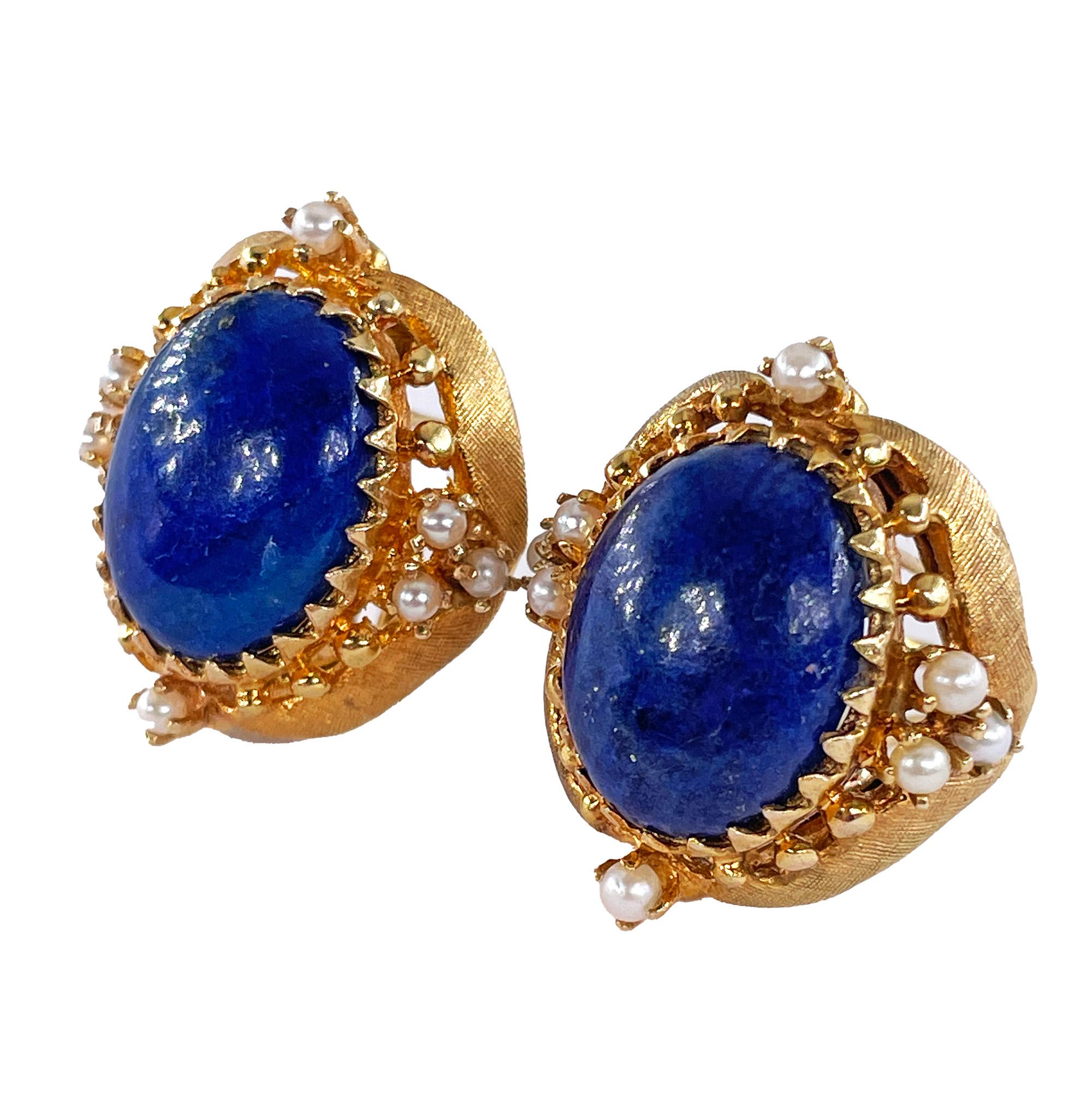 Vintage 14k Gold Lapis Lazuli Pearl Button Earrings Clips Post, Circa 1970s In Good Condition For Sale In New York, NY