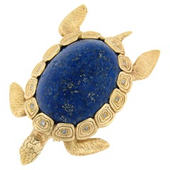 Grande broche vintage en or 14 carats, lapis bleu avec tortue texturée et diamants
