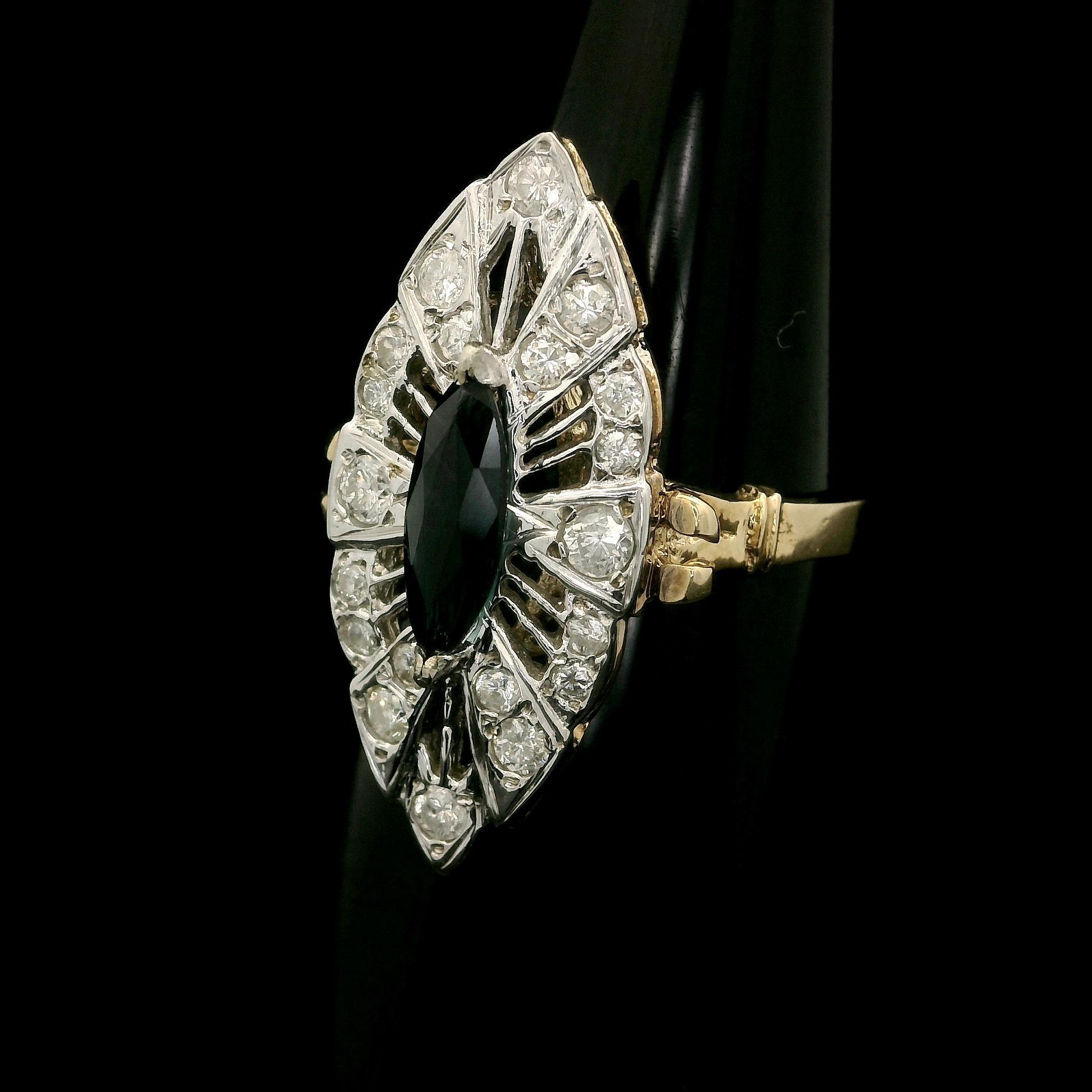 Donna Anello vintage in oro 14k con zaffiro lungo taglio marquise e diamante navette da 0,50 carati in vendita