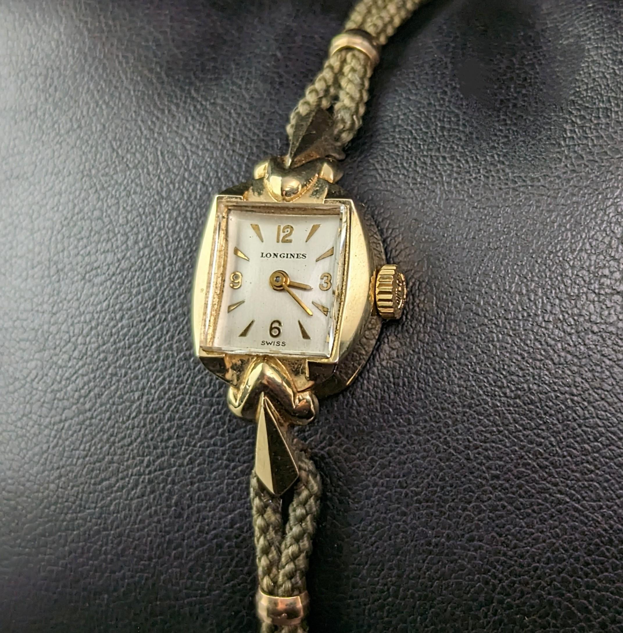Montre-bracelet vintage pour dames Longines en or 14 carats, emballée  en vente 7