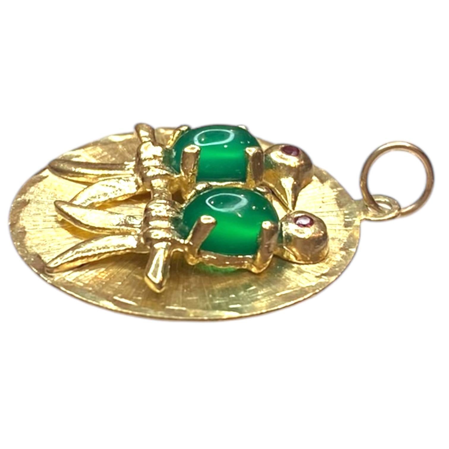 Cabochon Vintage 14K Gold Love Birds Medallion Charm Pendant
