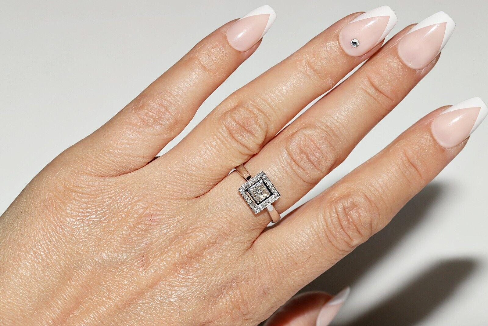 Vintage 14k Gold Main Princesse Cut Side Brilliant Cut Diamond Square Ring en vente 7