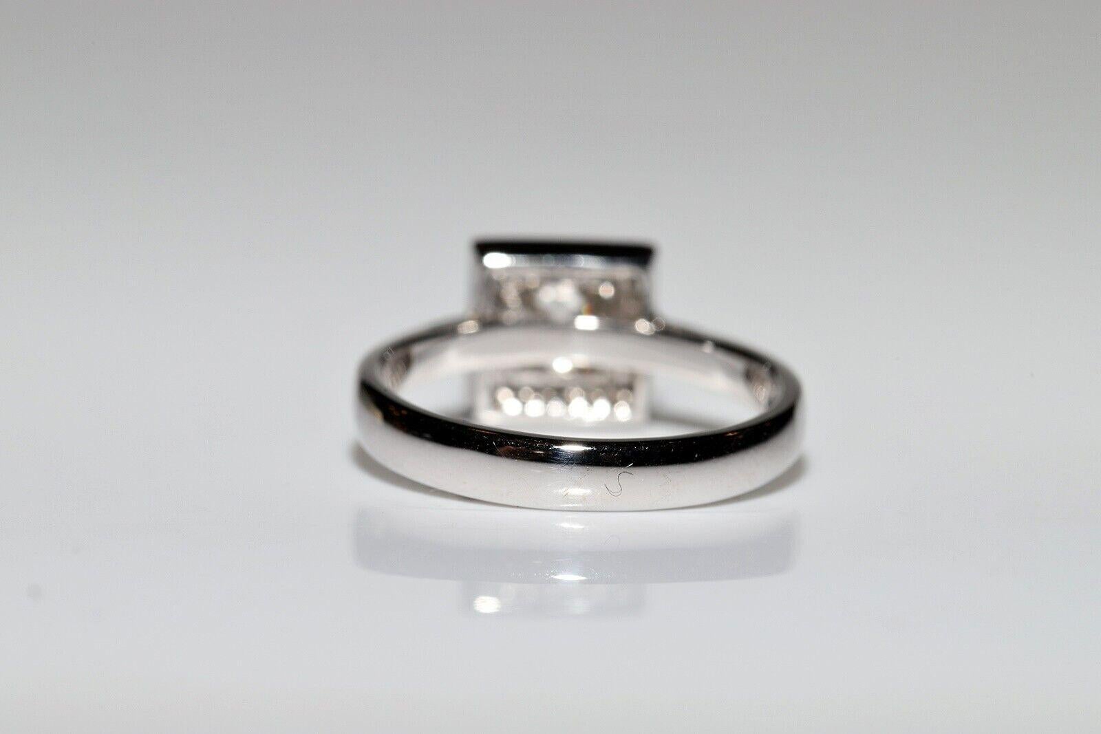 Anello quadrato in oro 14k con diamante principale taglio principessa e diamante laterale taglio brillante in vendita 2