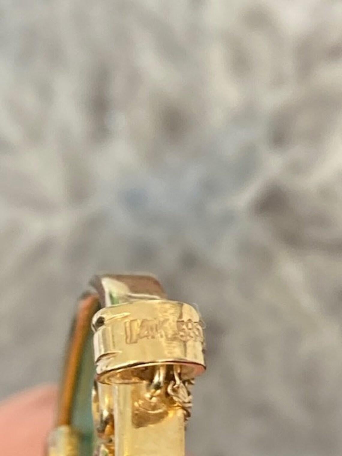Oval Cut Vintage 14k Gold Malachite and Diamond Pendant For Sale