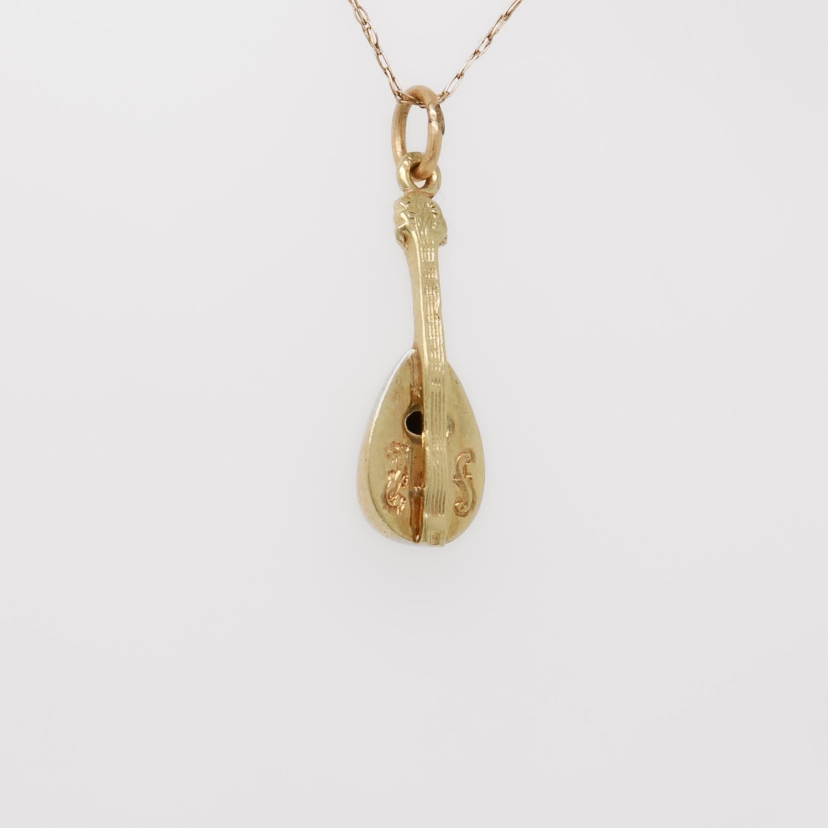 Breloque de mandoline vintage en or 14K pour un bracelet en vente 4