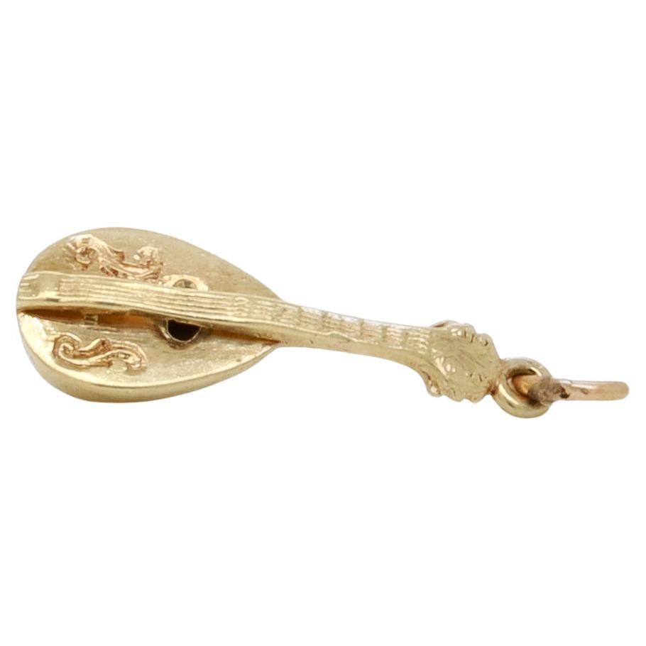 Breloque de mandoline vintage en or 14K pour un bracelet en vente