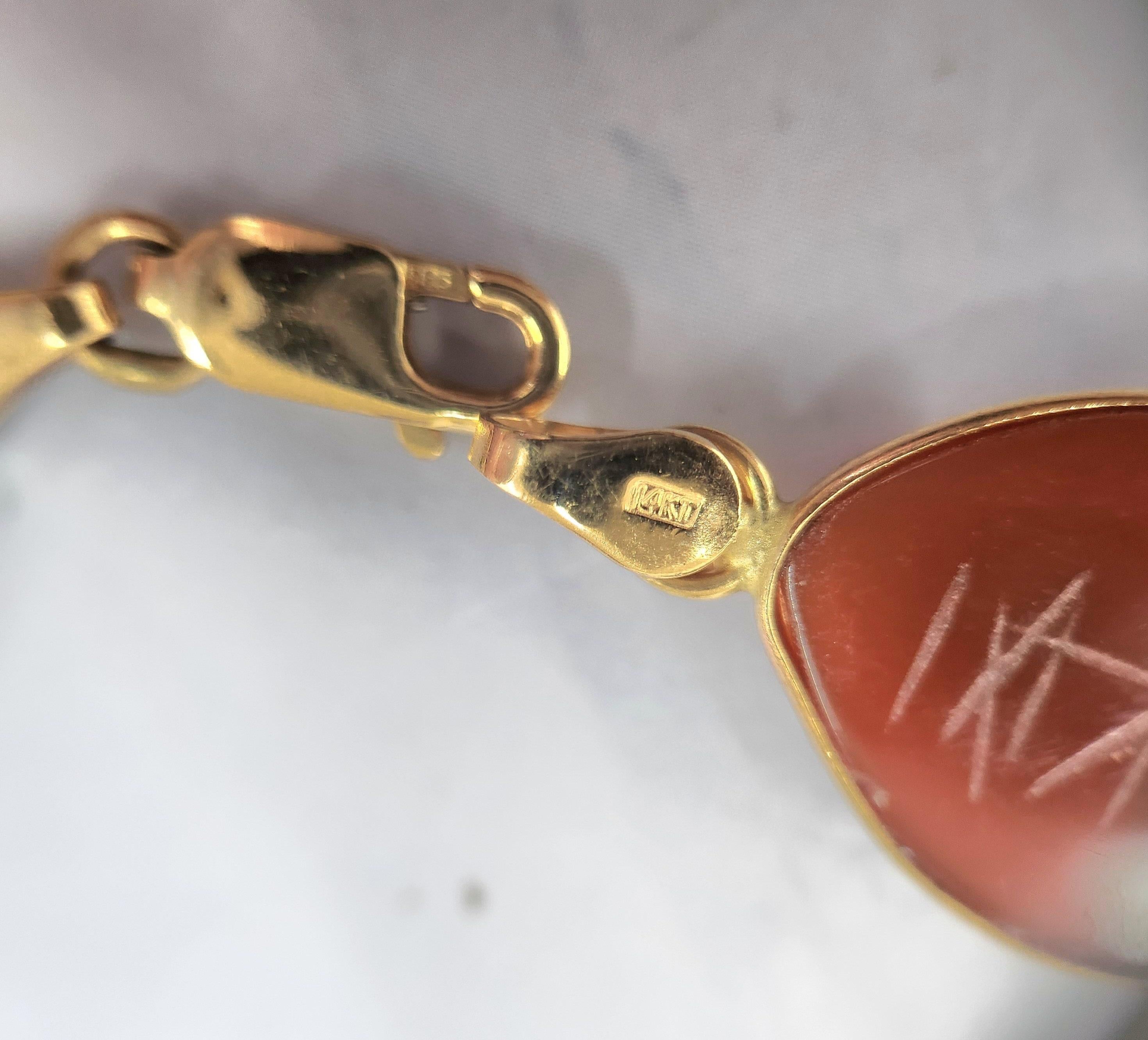 Women's Vintage 14k Gold Multi-Gemstone Scarab Heart Bracelet - Onyx, Carnelian For Sale