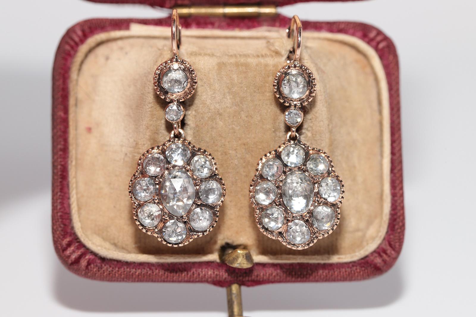 
In sehr gutem Zustand.
Das Gesamtgewicht beträgt 7,4 Gramm.
Insgesamt ist der Diamant 3 ct.
Der Diamant hat die Farbe H-I und die Reinheit vs-s1-s2.
Die Schachtel ist nicht enthalten.
Bitte kontaktieren Sie uns bei Fragen.