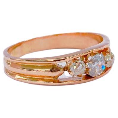 Women's Vintage 3 Old Mine Cut Diamond Gold Band Ring For Sale