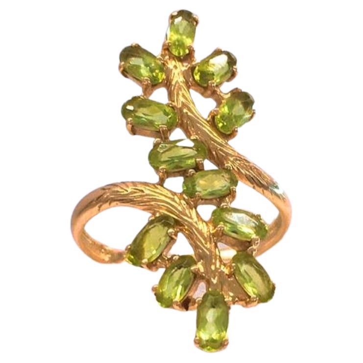 Vintage Peridot Gold Ring For Sale