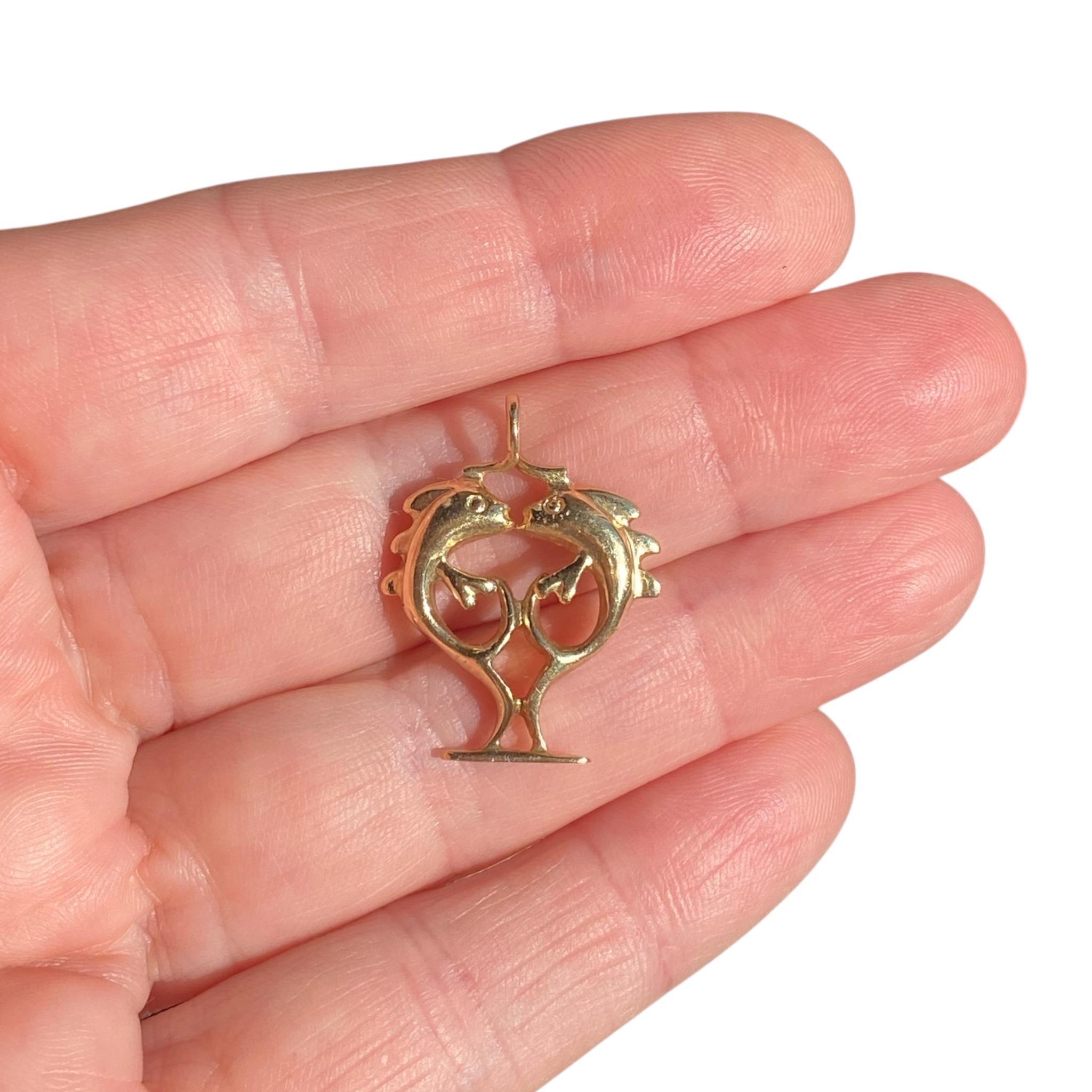 Vintage 14K Gold Pieces Zodiac Charm Pendant For Sale 3