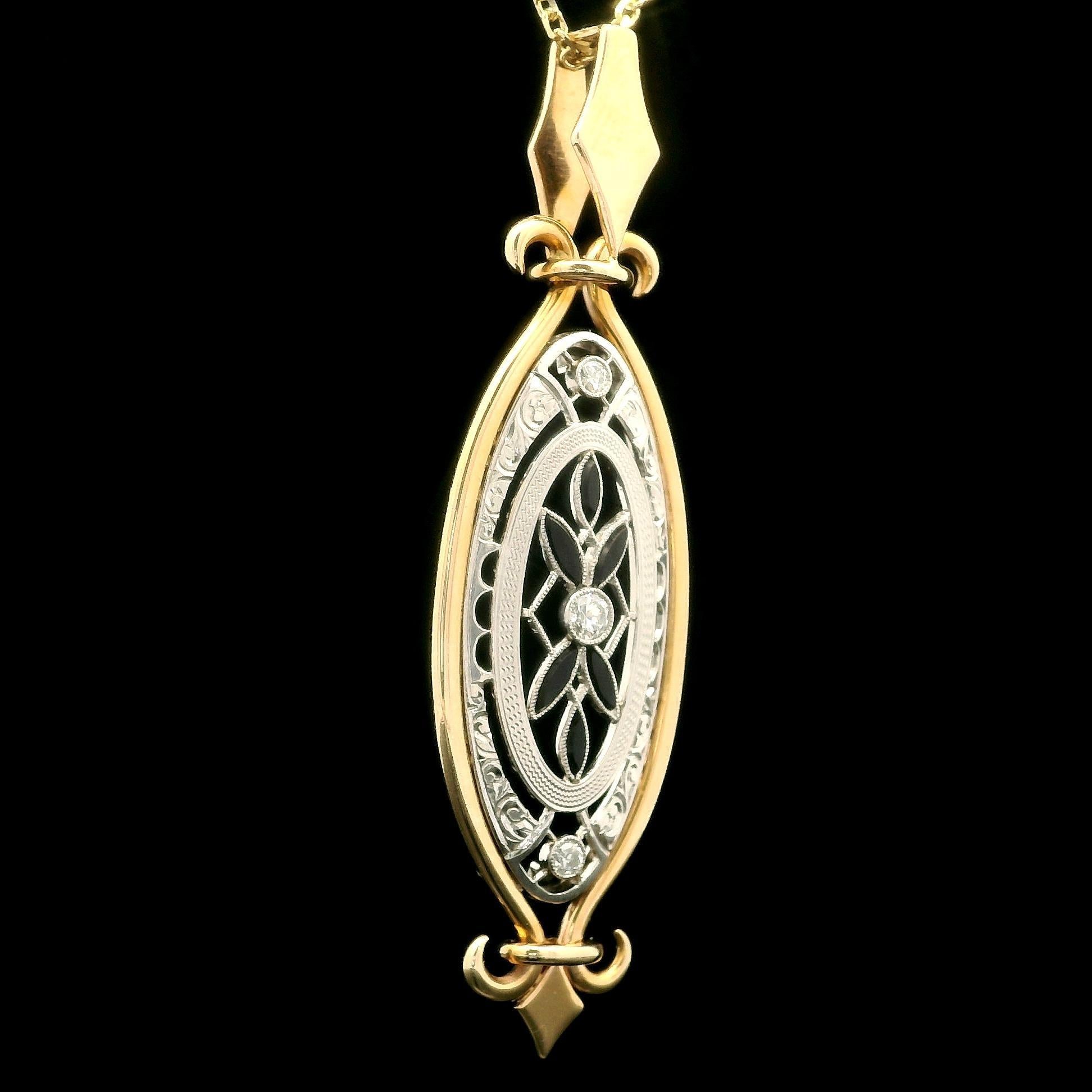 Vintage 14k Gold & Platinum Black Stone w/ Diamond Elongated Pendant Necklace In Good Condition For Sale In Montclair, NJ