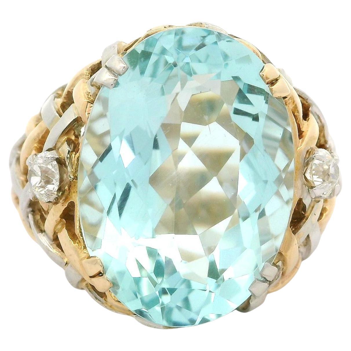 Anello d'epoca in oro 14k e platino GIA 19,47ctw con acquamarina ovale e diamanti antichi in vendita