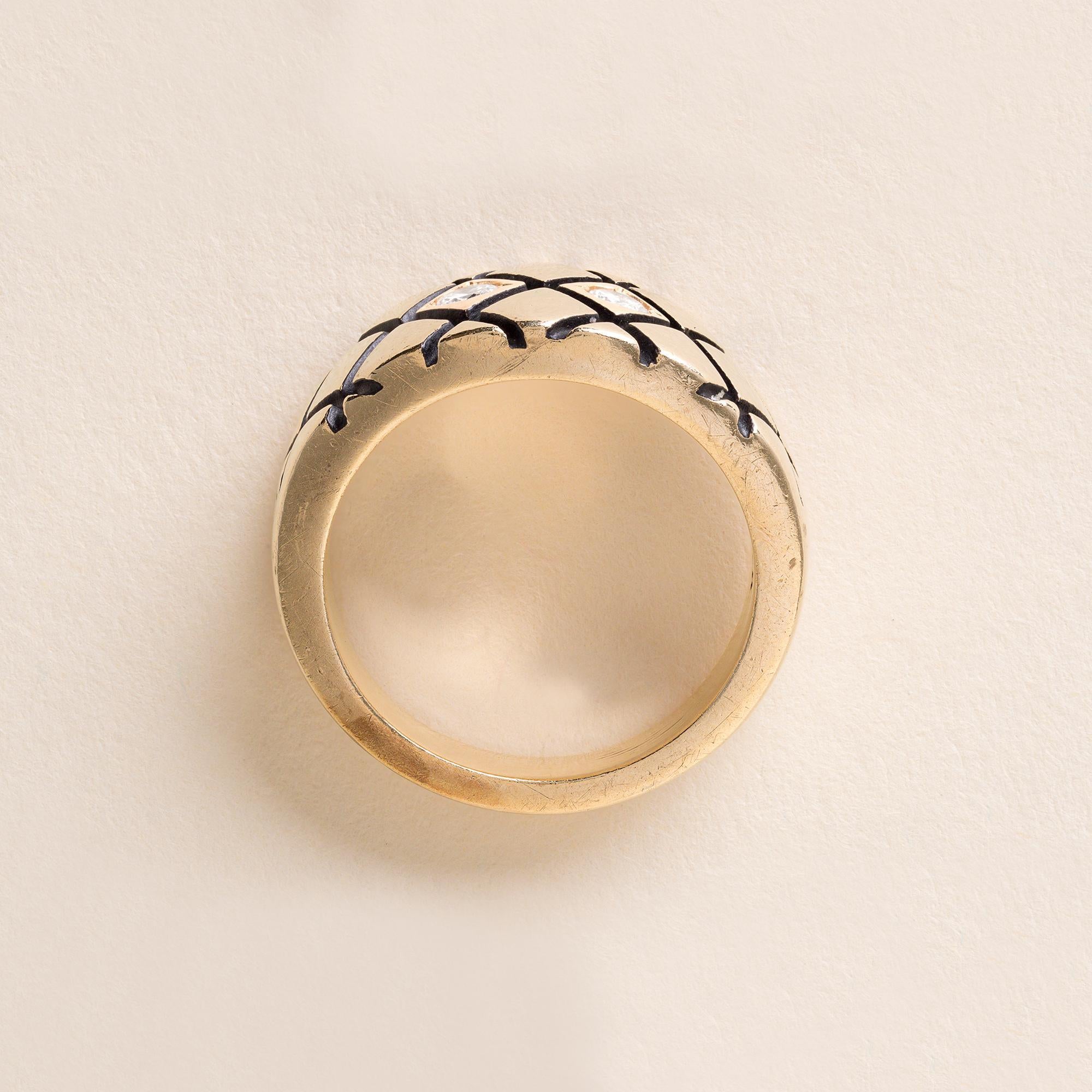 Moderno Anello con diamante etilico trapuntato in oro 14K vintage in vendita