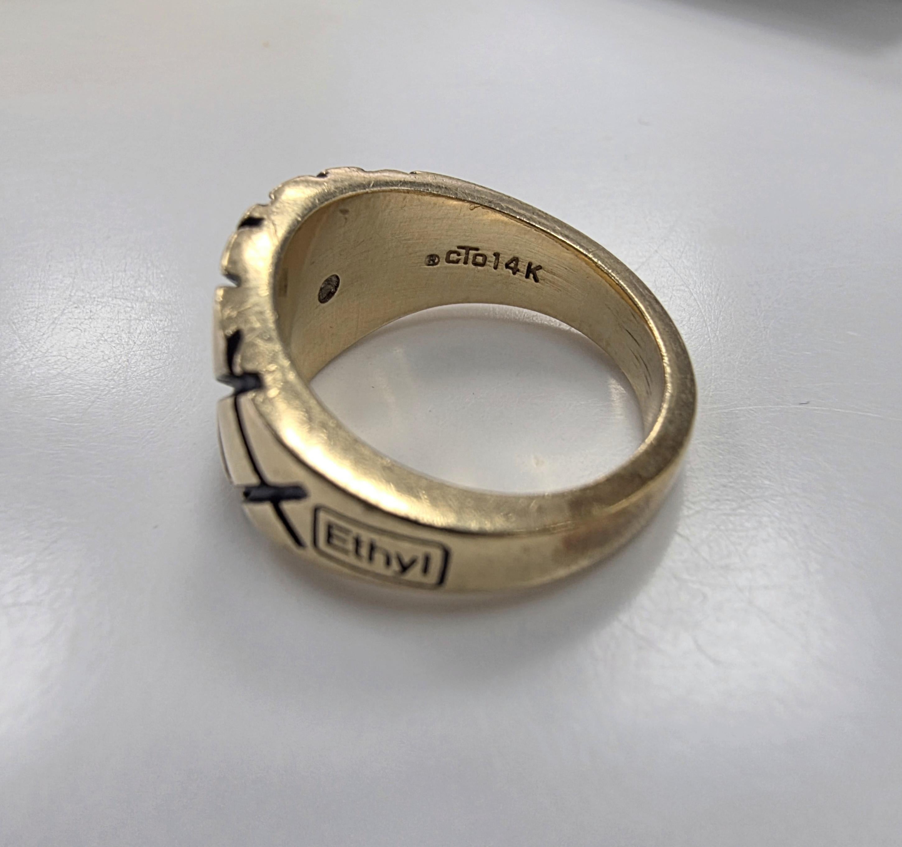 Donna Anello con diamante etilico trapuntato in oro 14K vintage in vendita