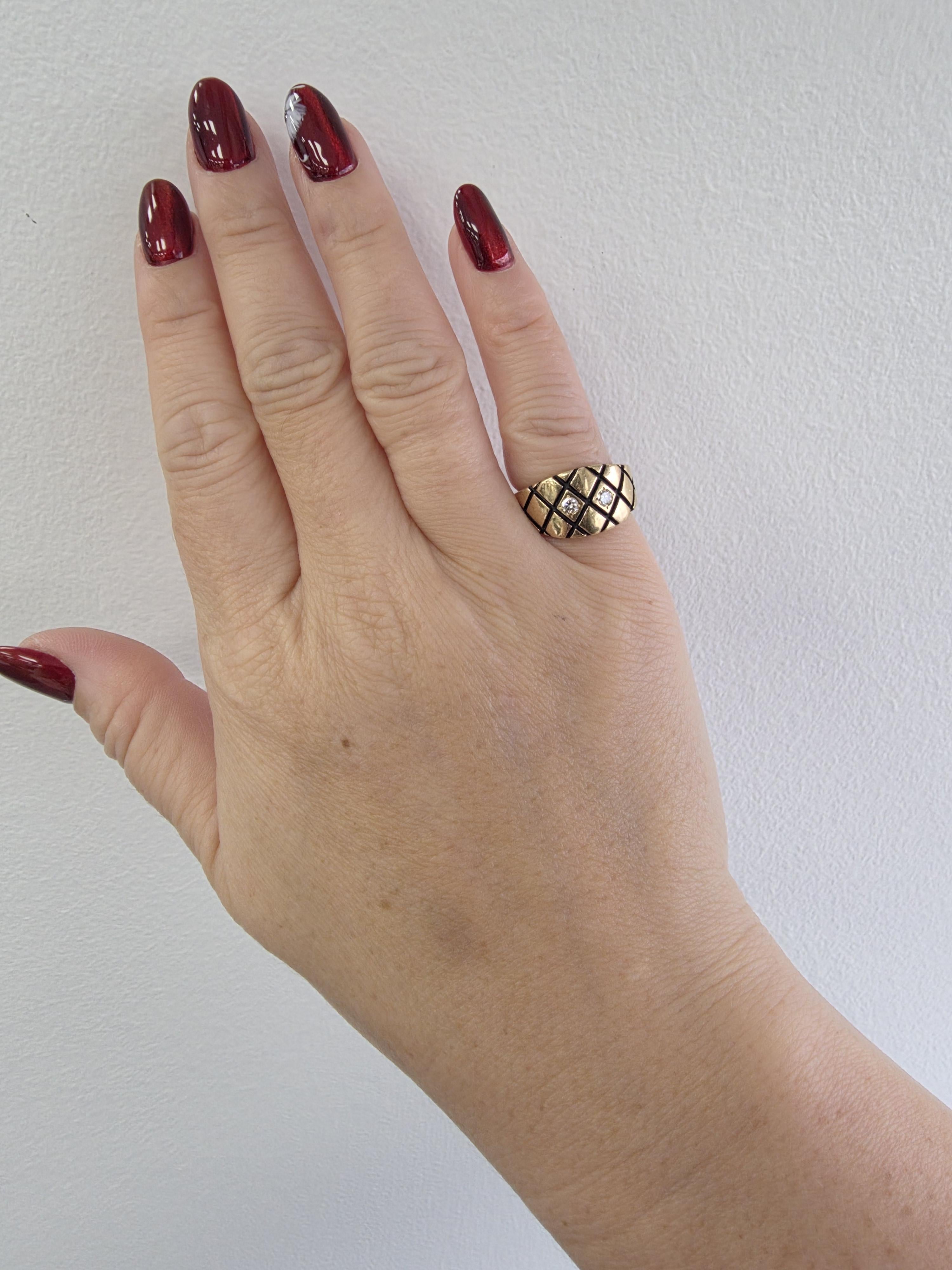 Anello con diamante etilico trapuntato in oro 14K vintage in vendita 1