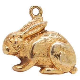 Vintage 14K Gold Rabbit Charm for a Bracelet For Sale at 1stDibs