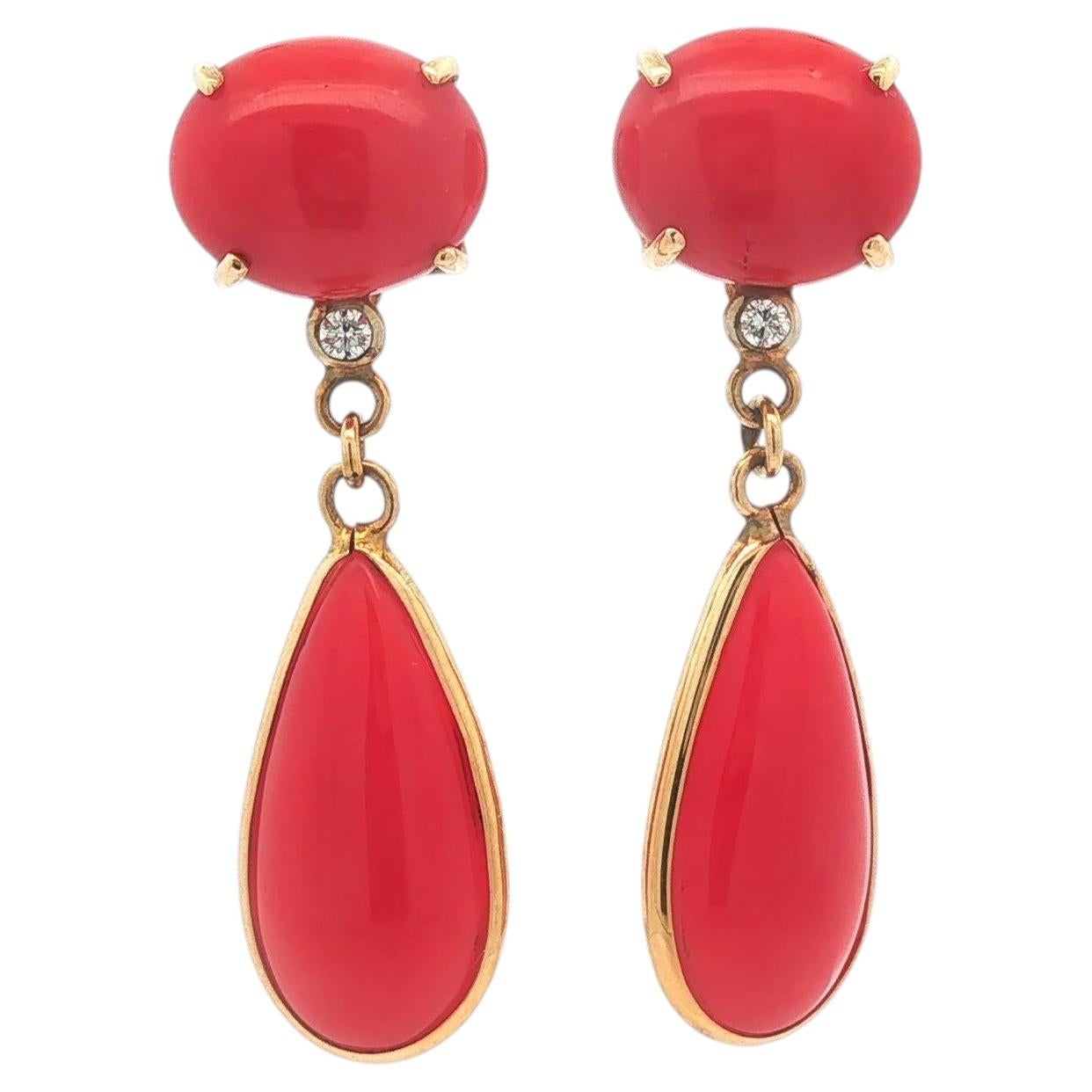 Orecchini pendenti vintage in oro 14k con corallo rosso e diamanti, a forma di goccia allungata